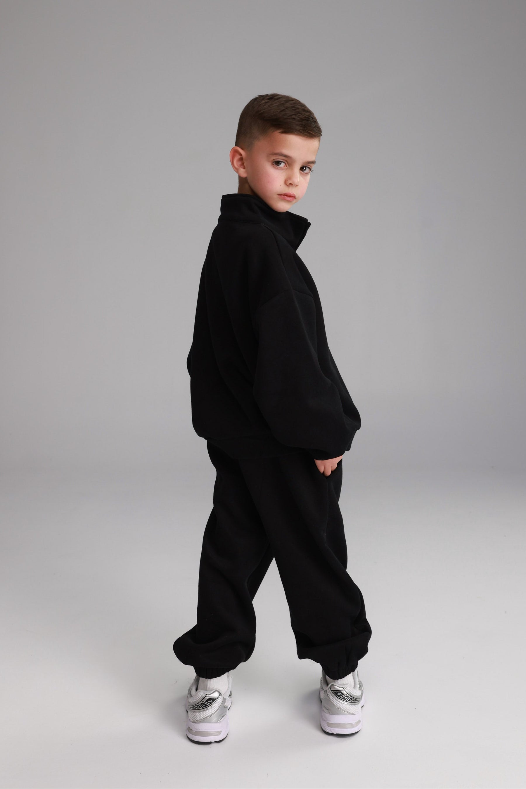 חליפת צ'ייס שחורה