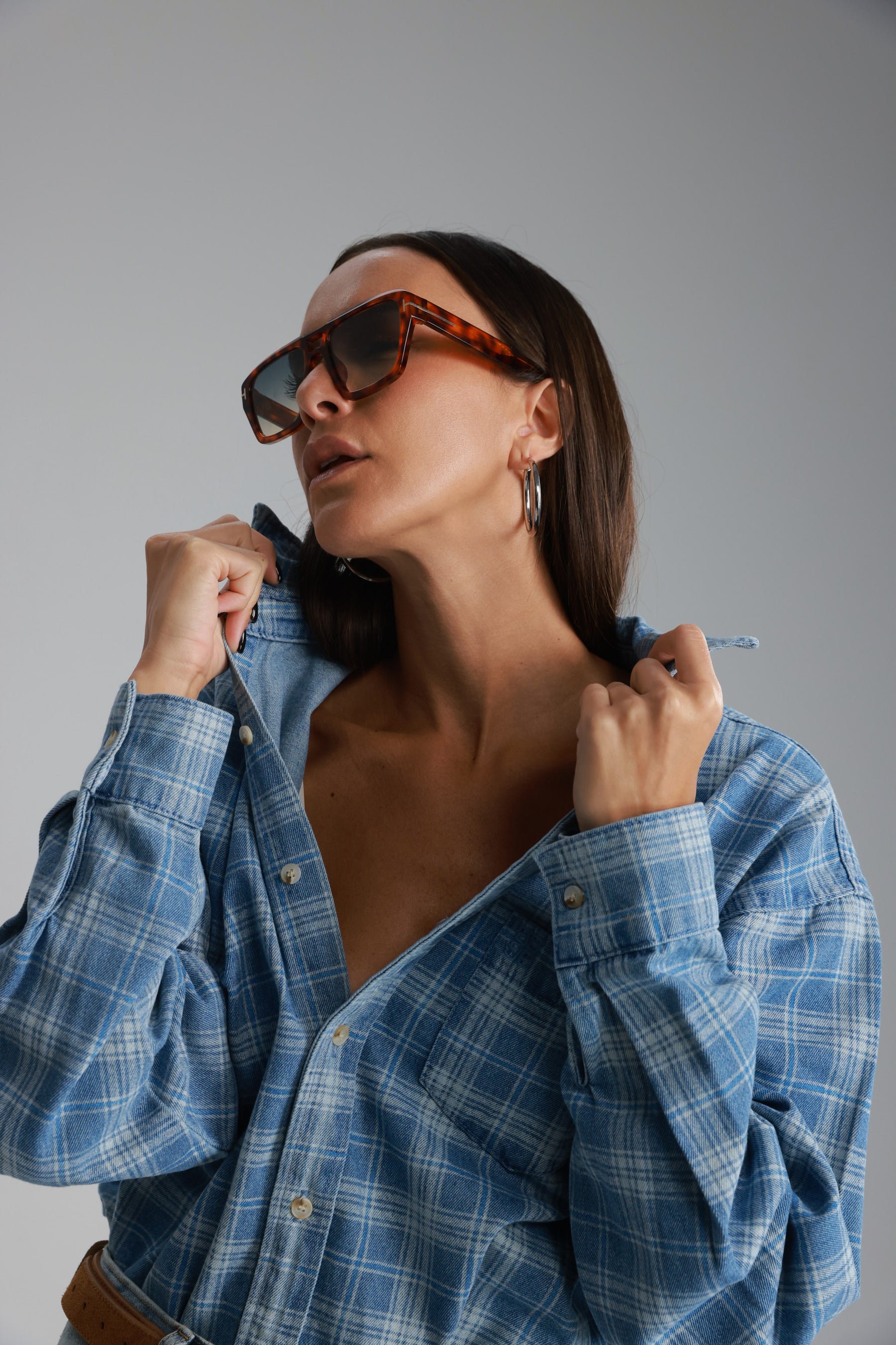 חולצת ג'וי מכופתרת ג'ינס כחול בהיר