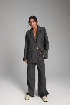 בלייזר איליי אפור