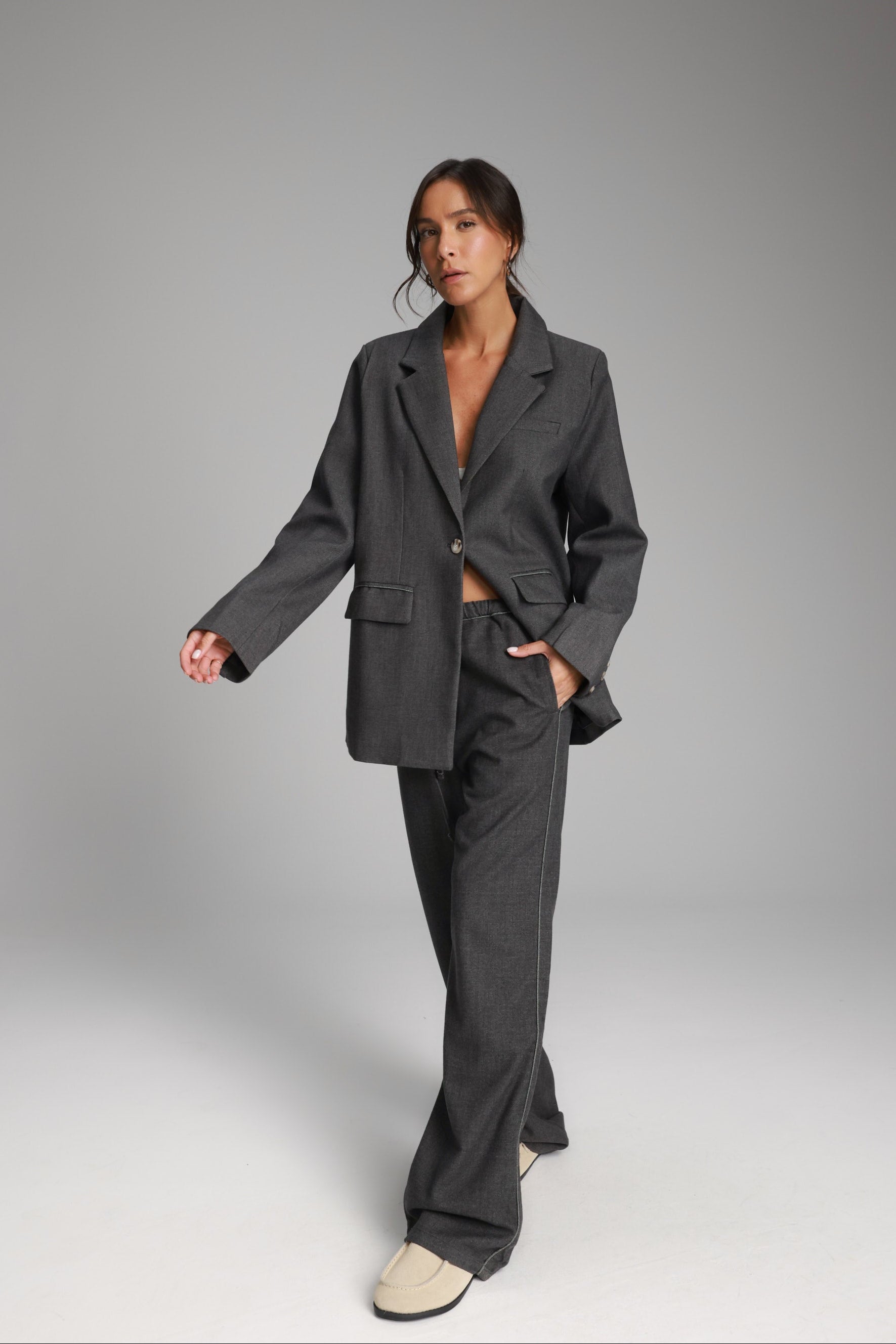 מכנסי איליי אפורים