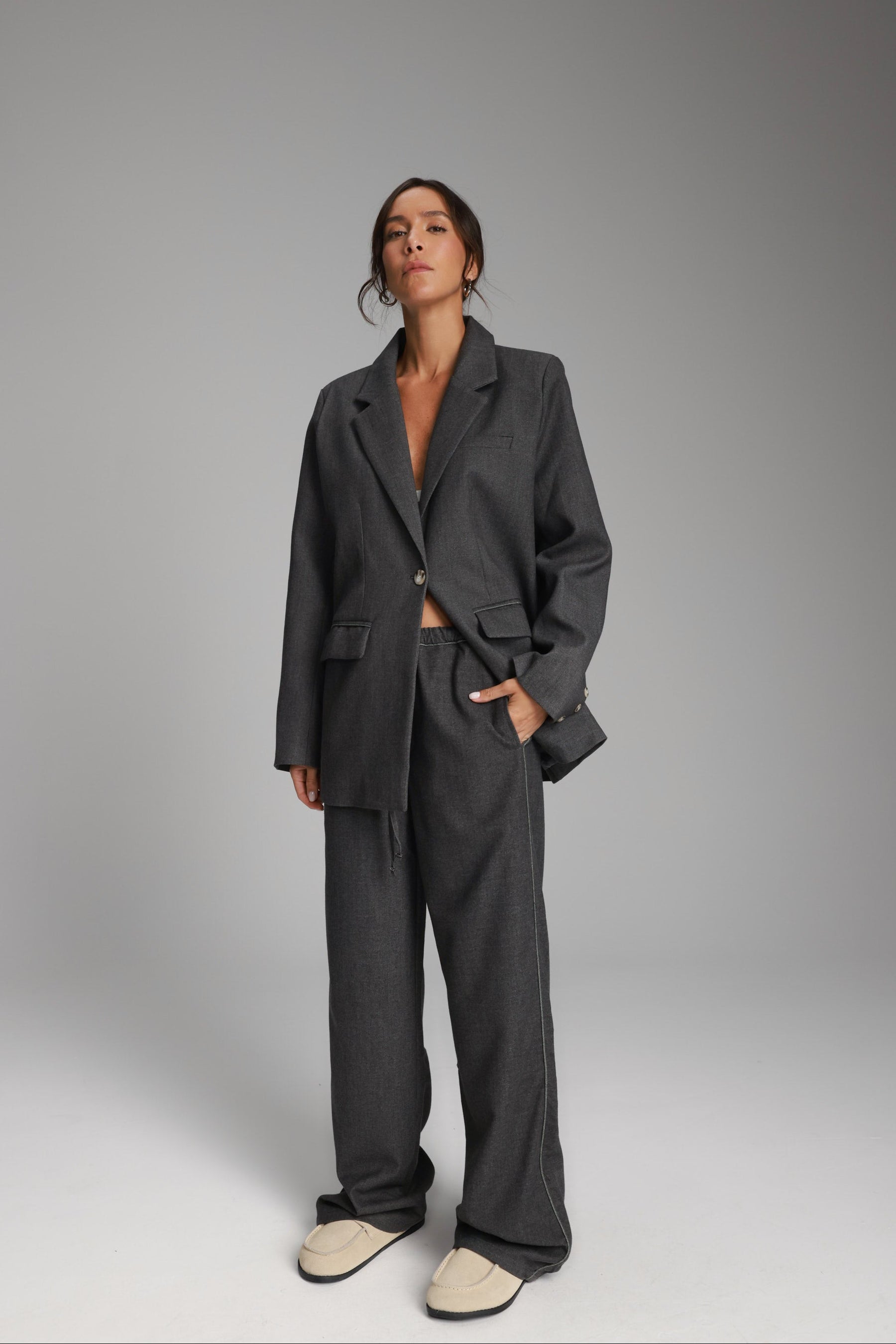 מכנסי איליי אפורים