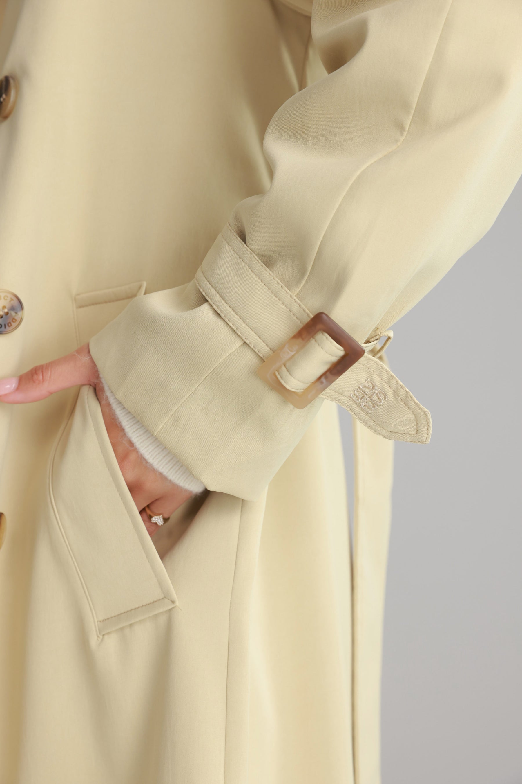 טרנץ' מייק בלונד