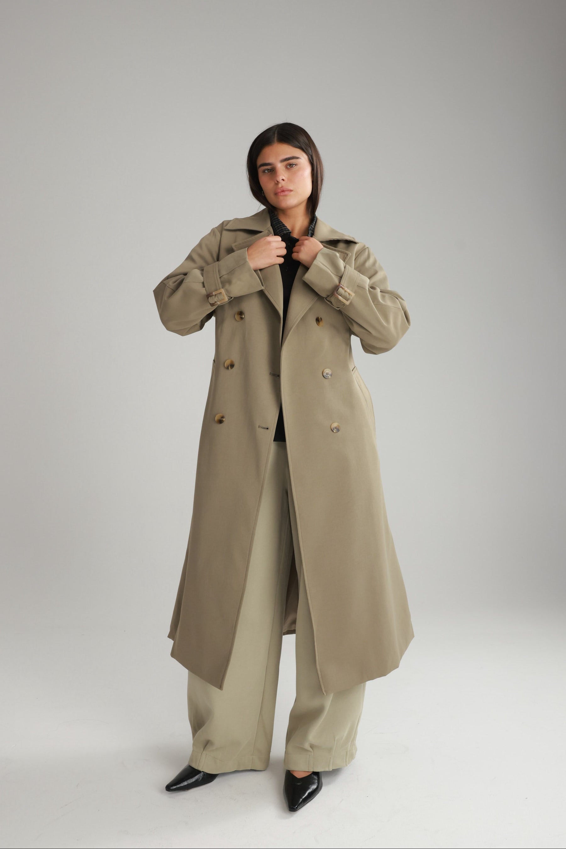 טרנץ' מייק חאקי