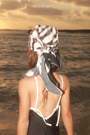 Hera Scarf Black Zebra