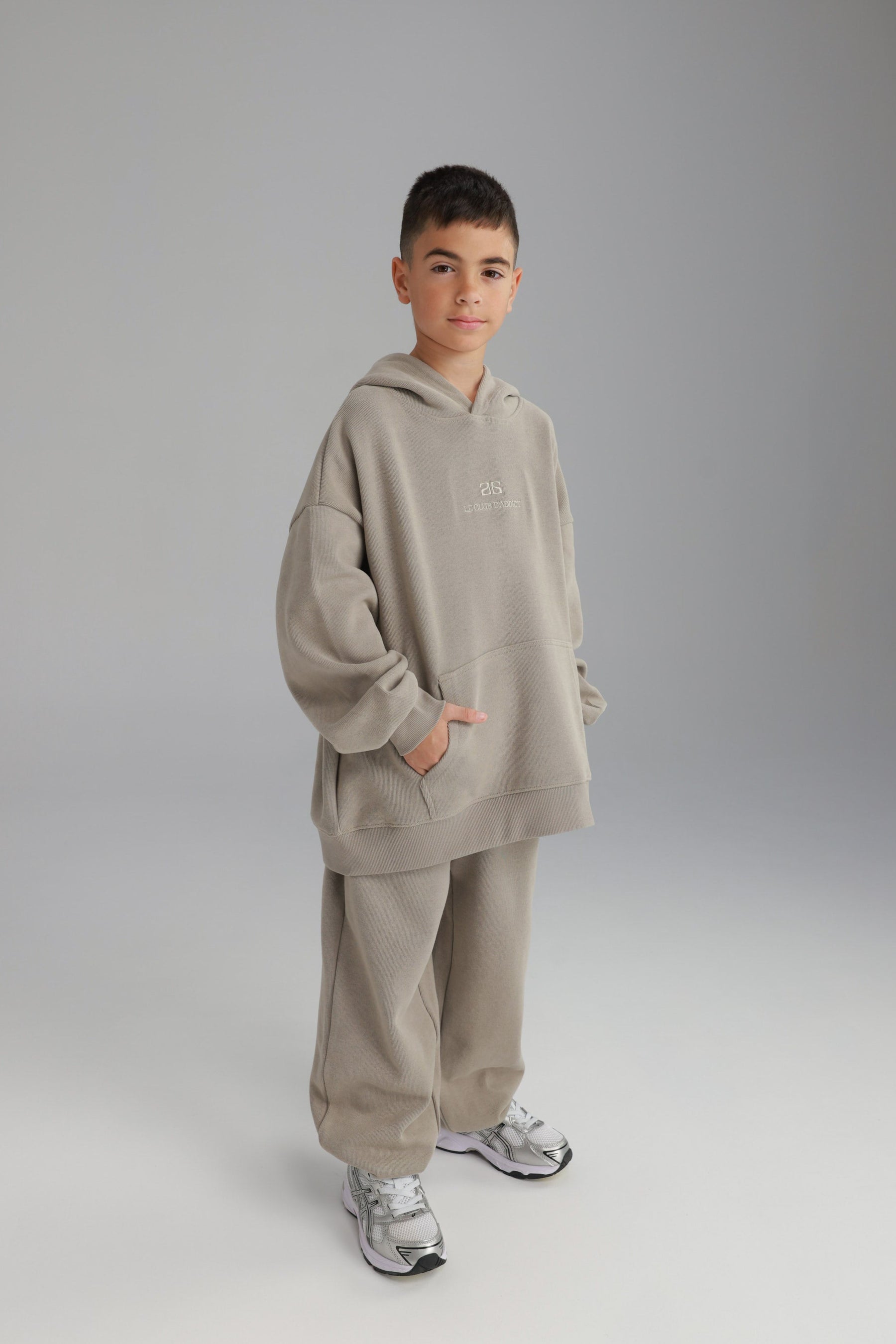 חליפת סלינה חאקי