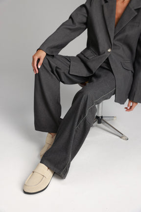 כפכפי ניקה בז'