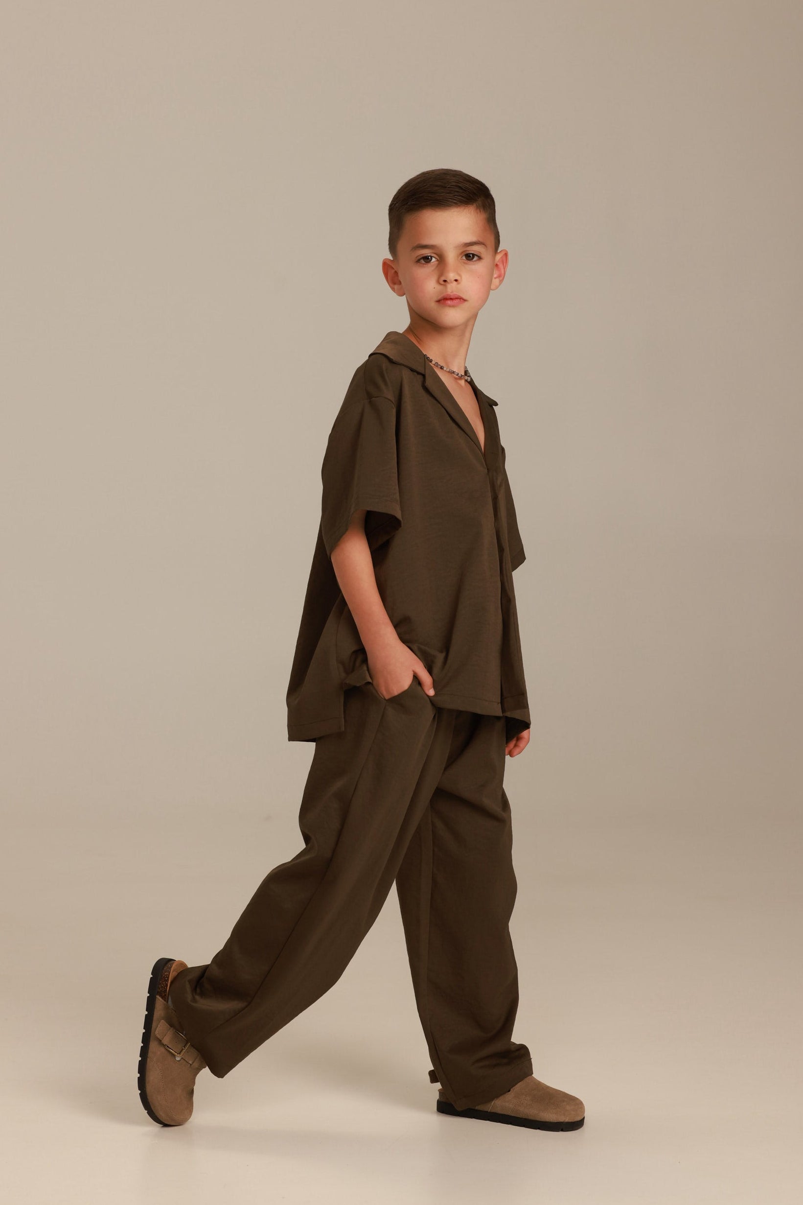 חליפת ג'וזי חומה