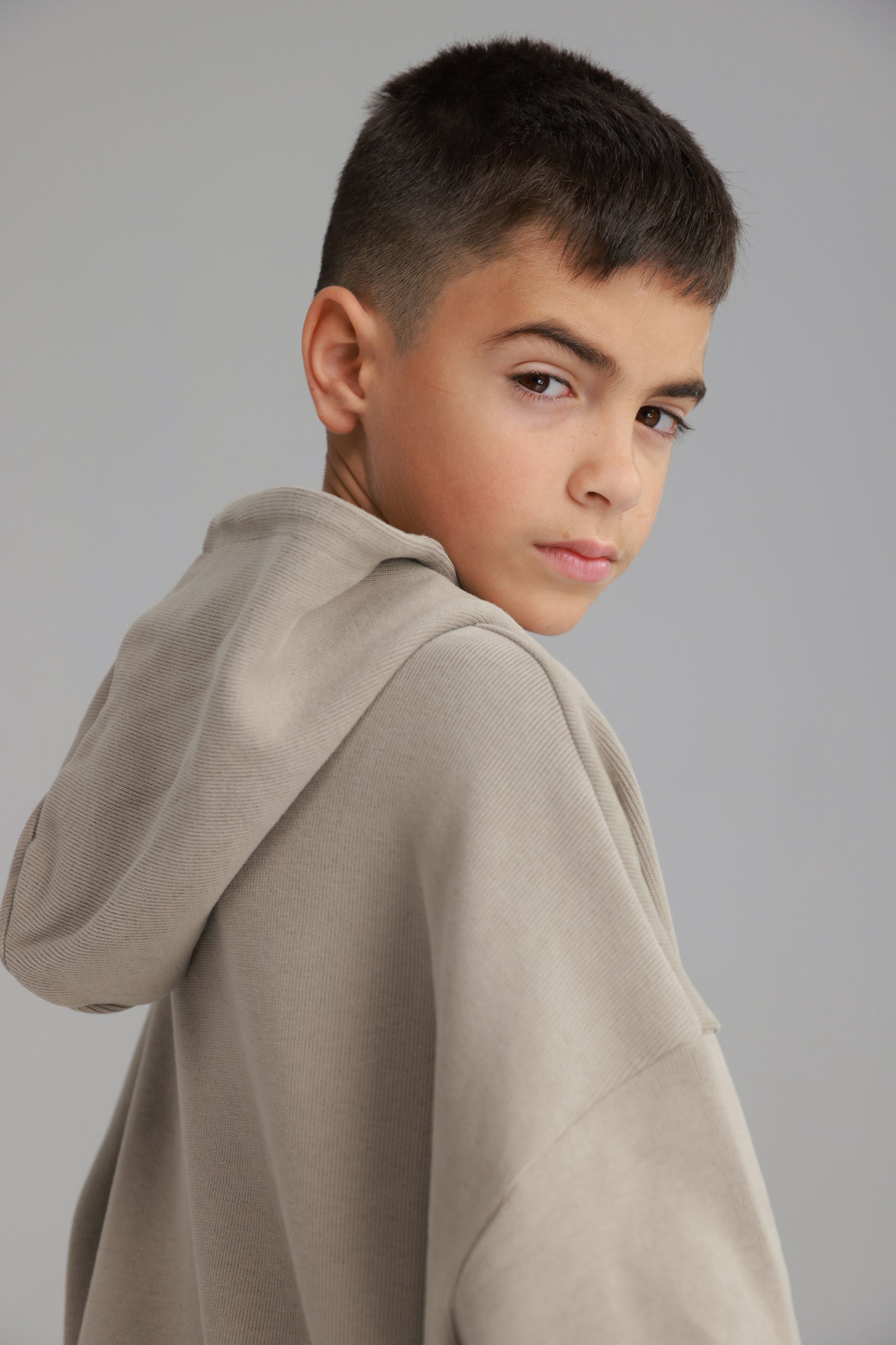 חליפת סלינה חאקי