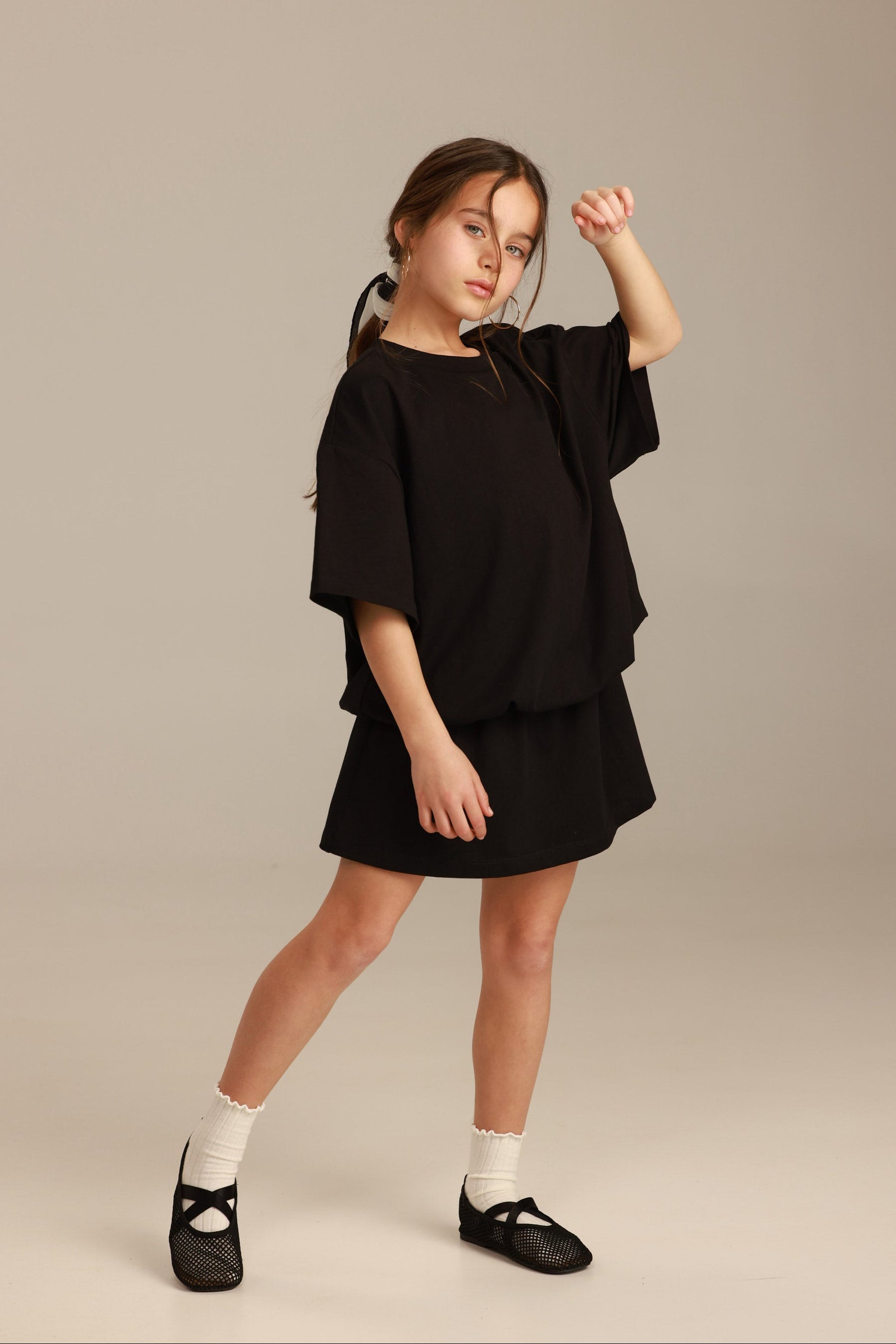 שמלת ארניקה שחורה