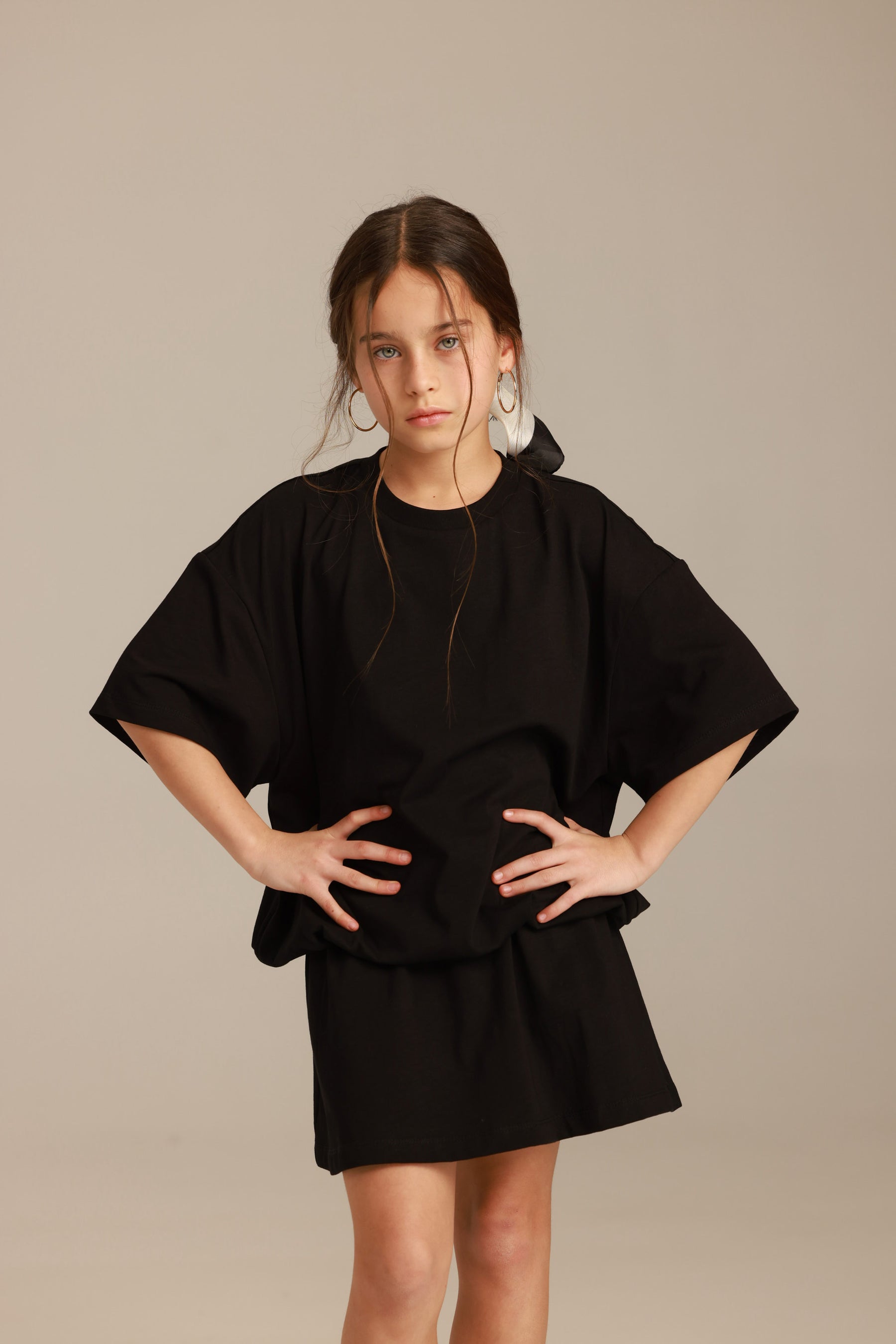 שמלת ארניקה שחורה