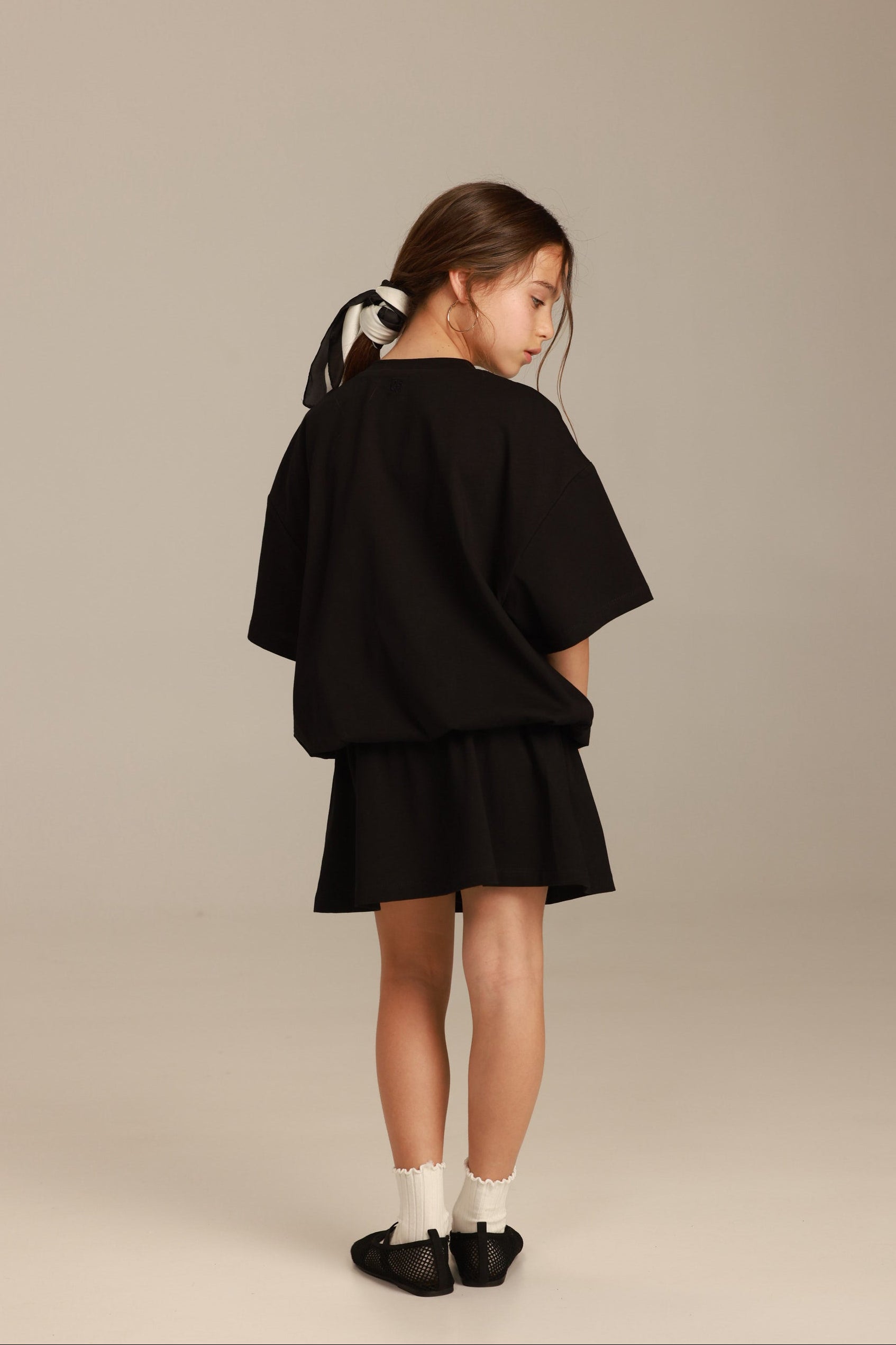 שמלת ארניקה שחורה