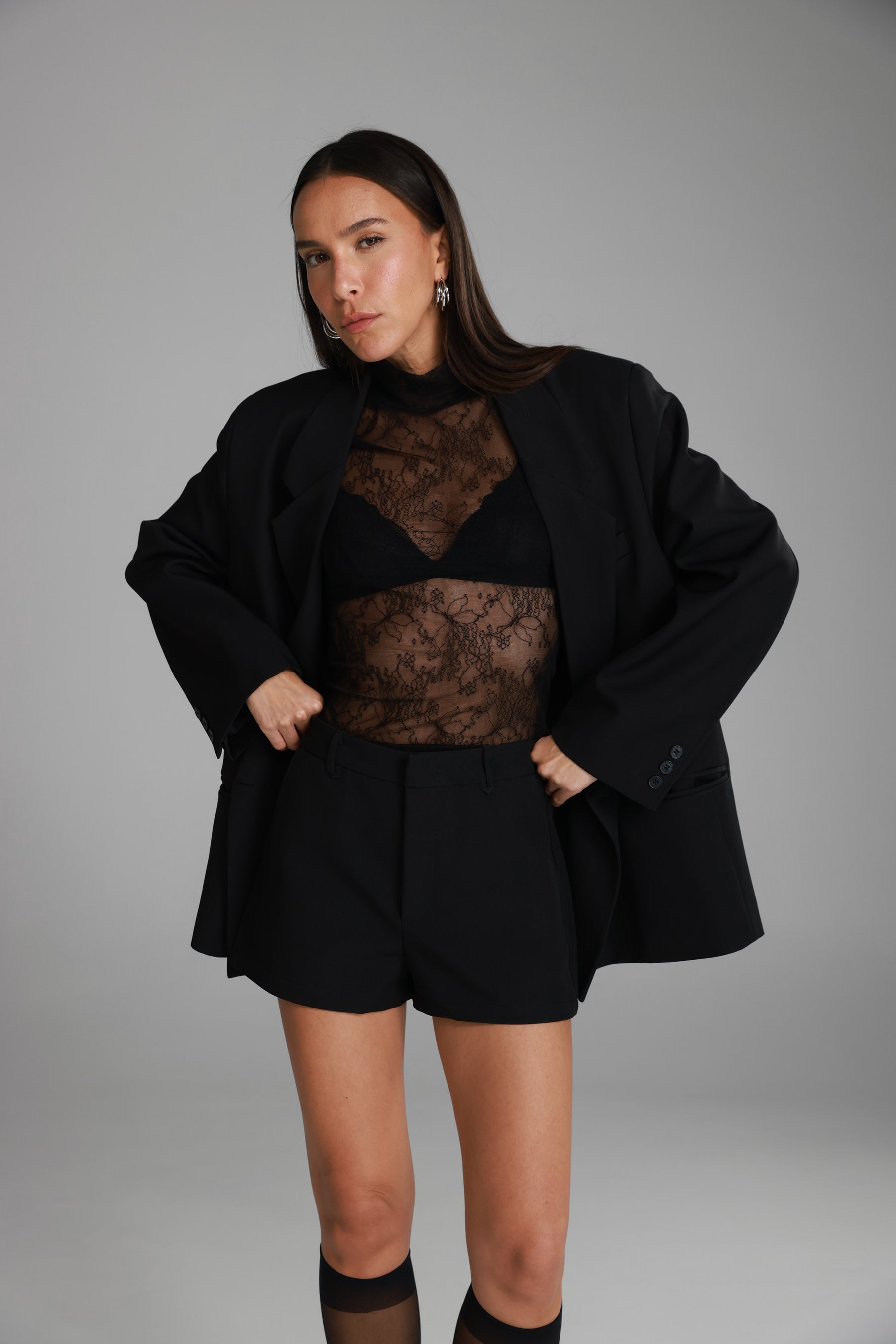 מכנסי הנרי קצרים שחורים