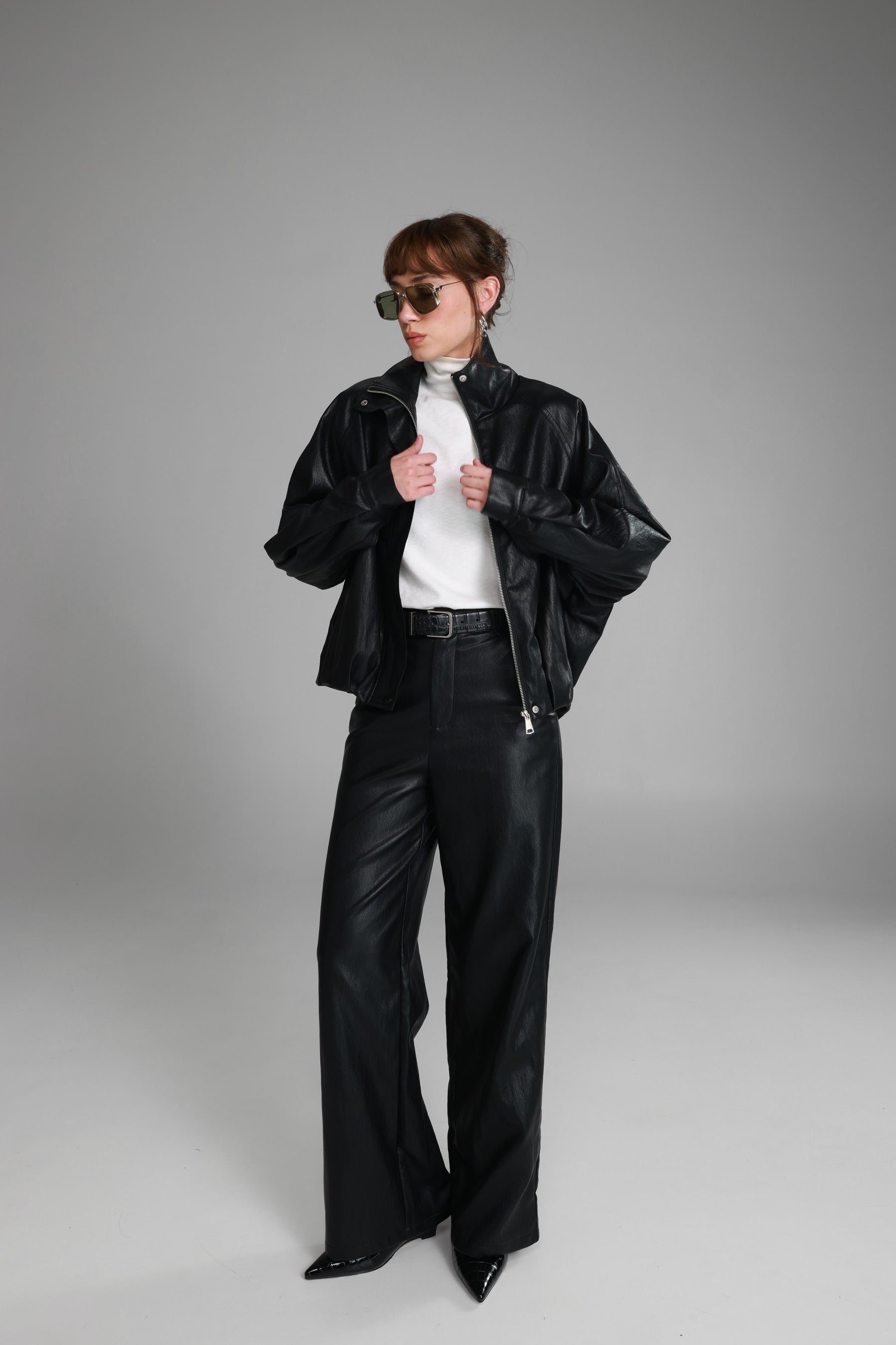 מכנסי ג'וליה דמוי עור שחורים