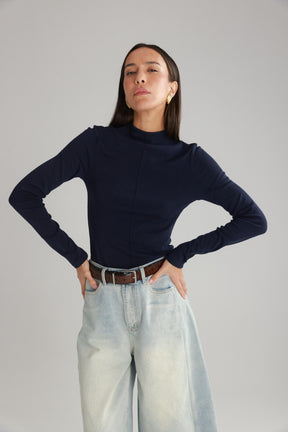 חולצת קרוליין נייבי