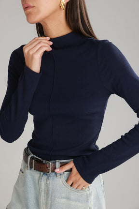 חולצת קרוליין נייבי