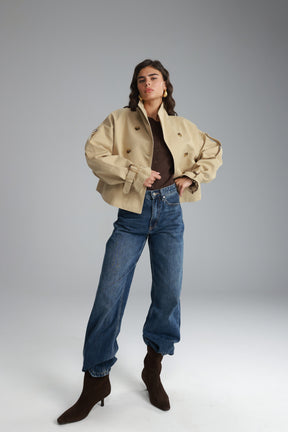 טרנץ' אנני בלונד