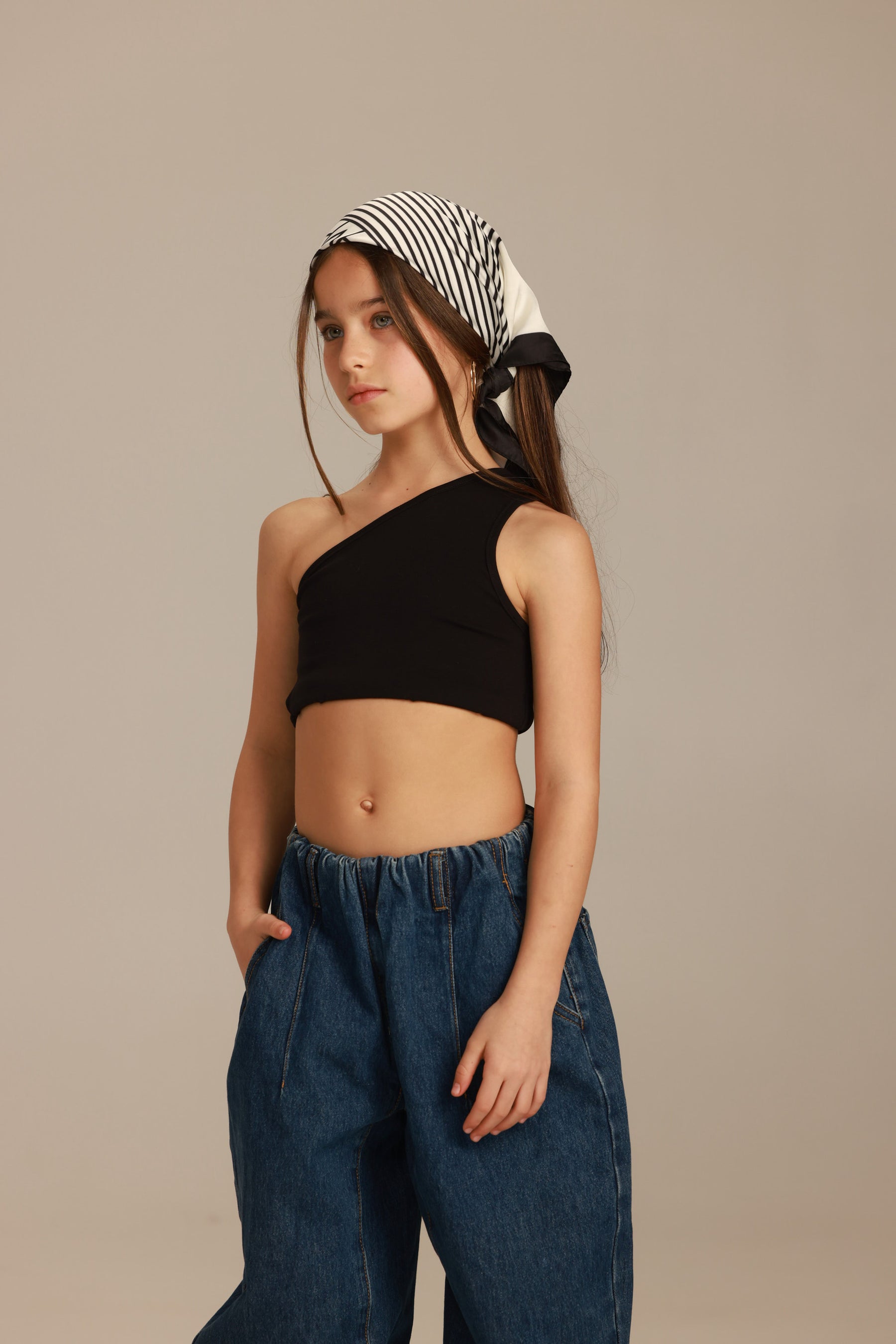 גופיית פרינס שחורה