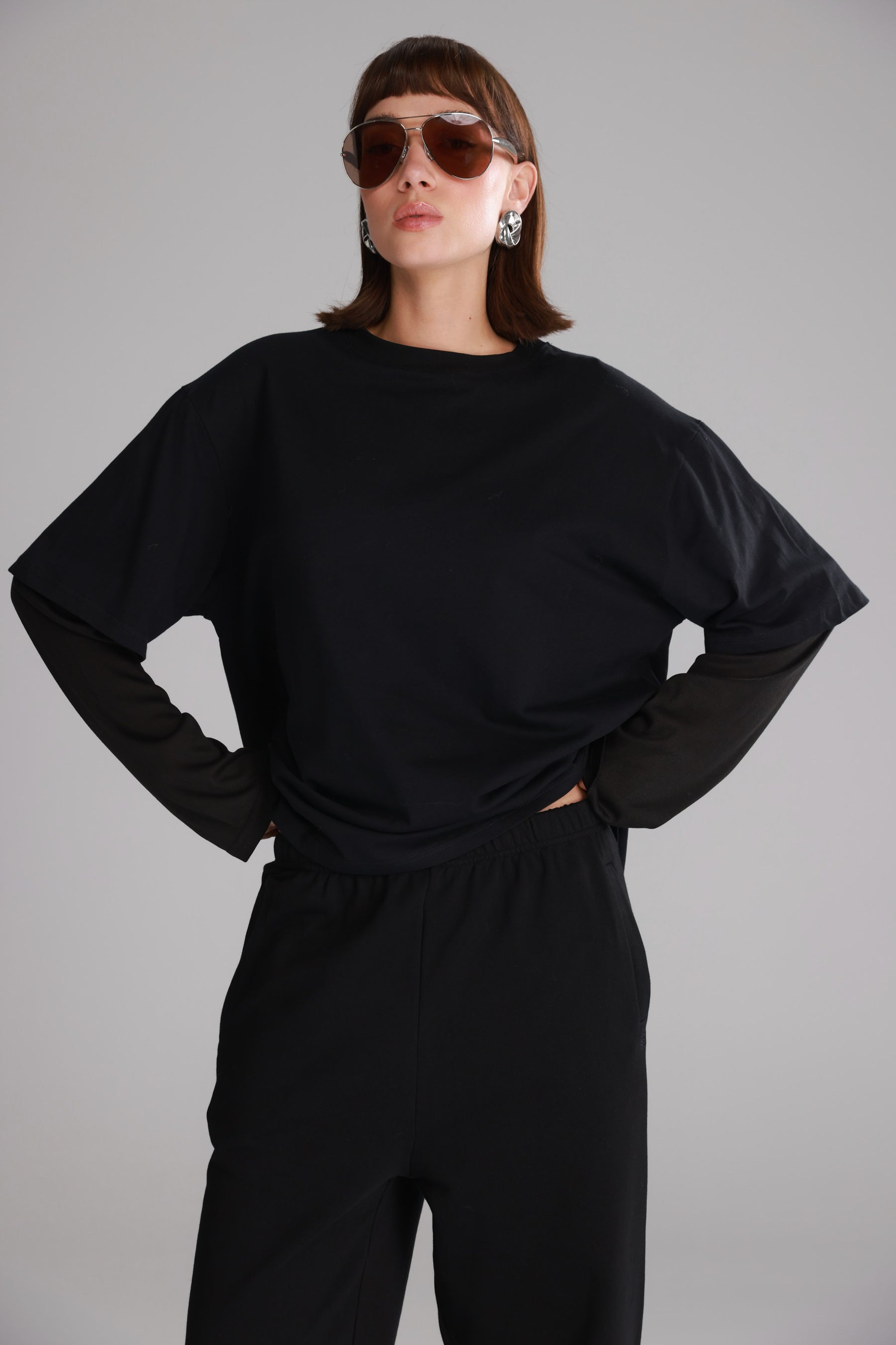 חולצת ג'נר שחורה