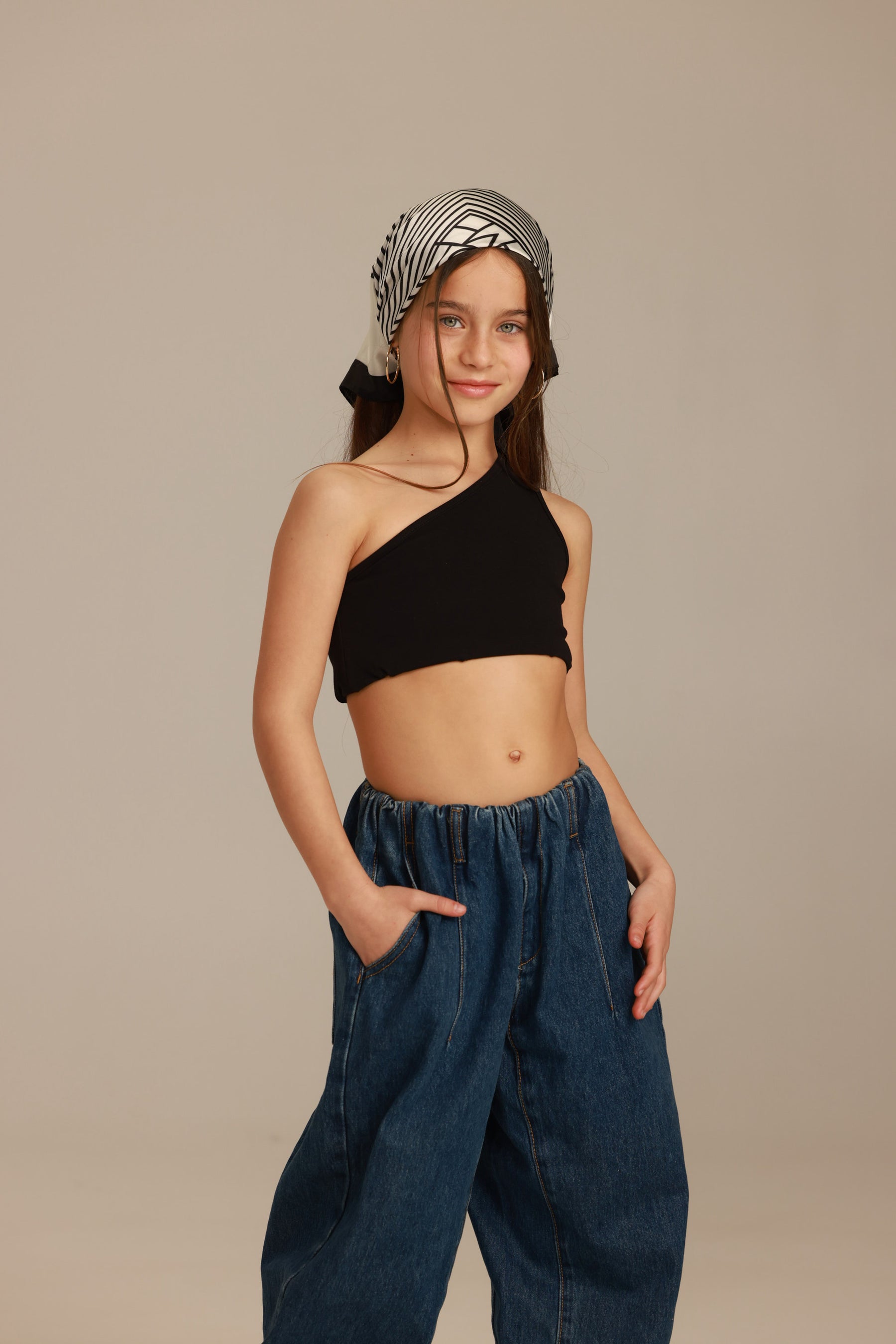 גופיית פרינס שחורה