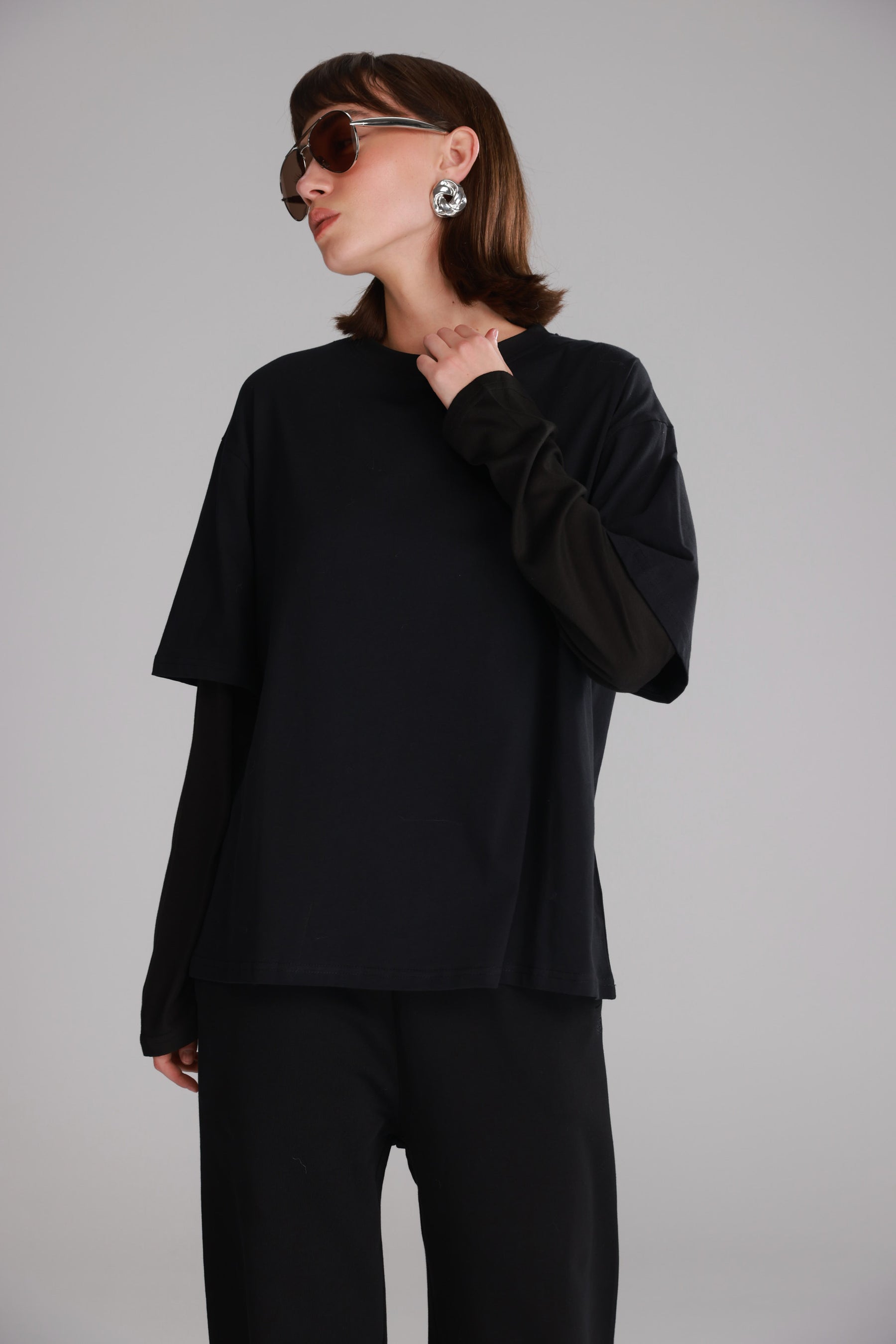 חולצת ג'נר שחורה