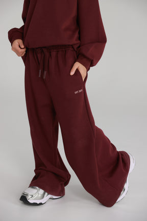 חליפת האני בורדו