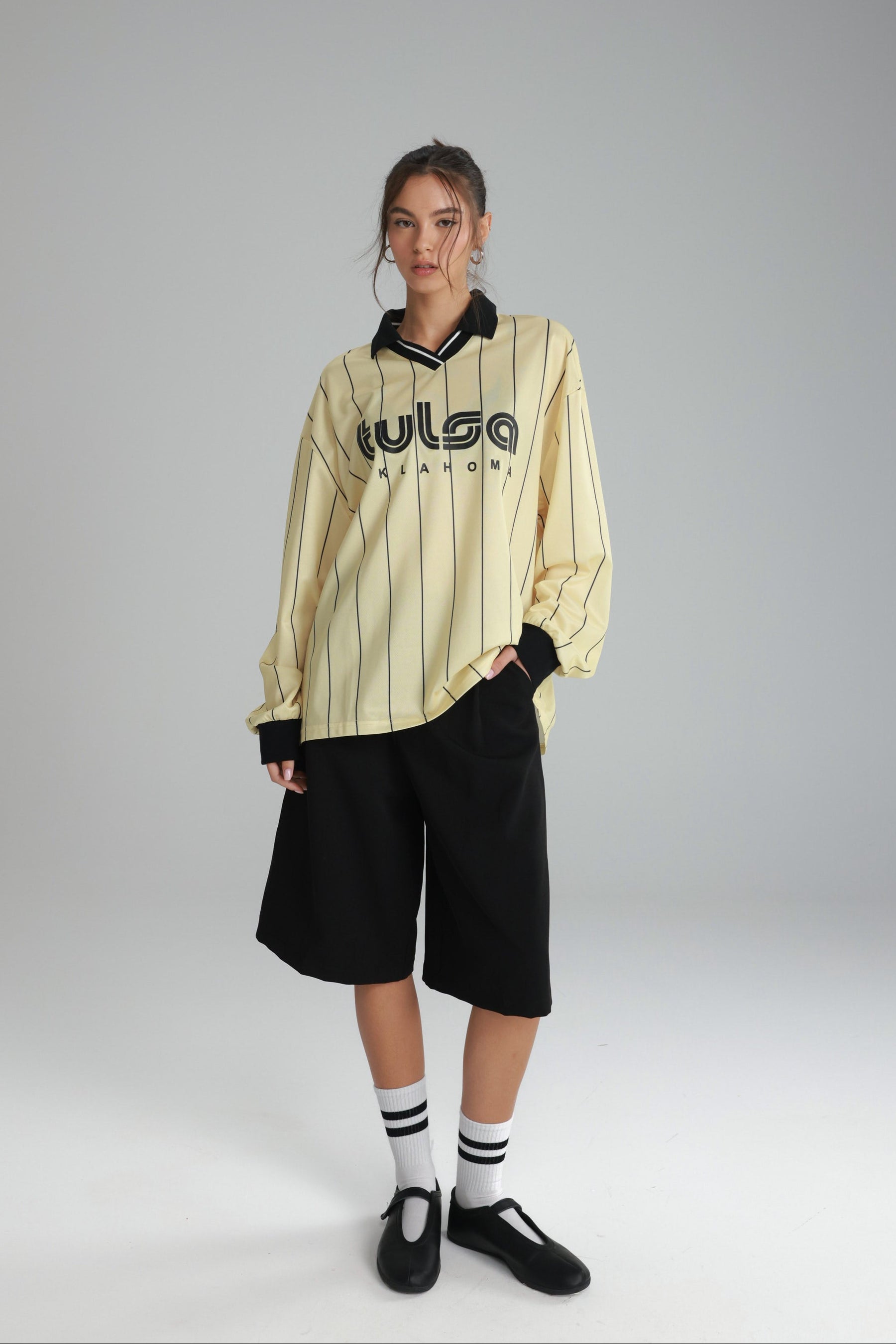 חולצת פיבי צהוב/שחור