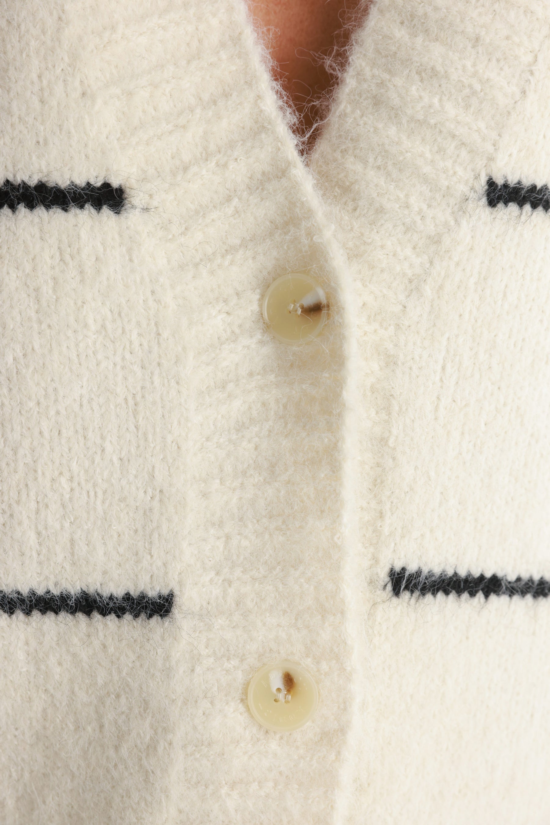 סוודר ארין שמנת