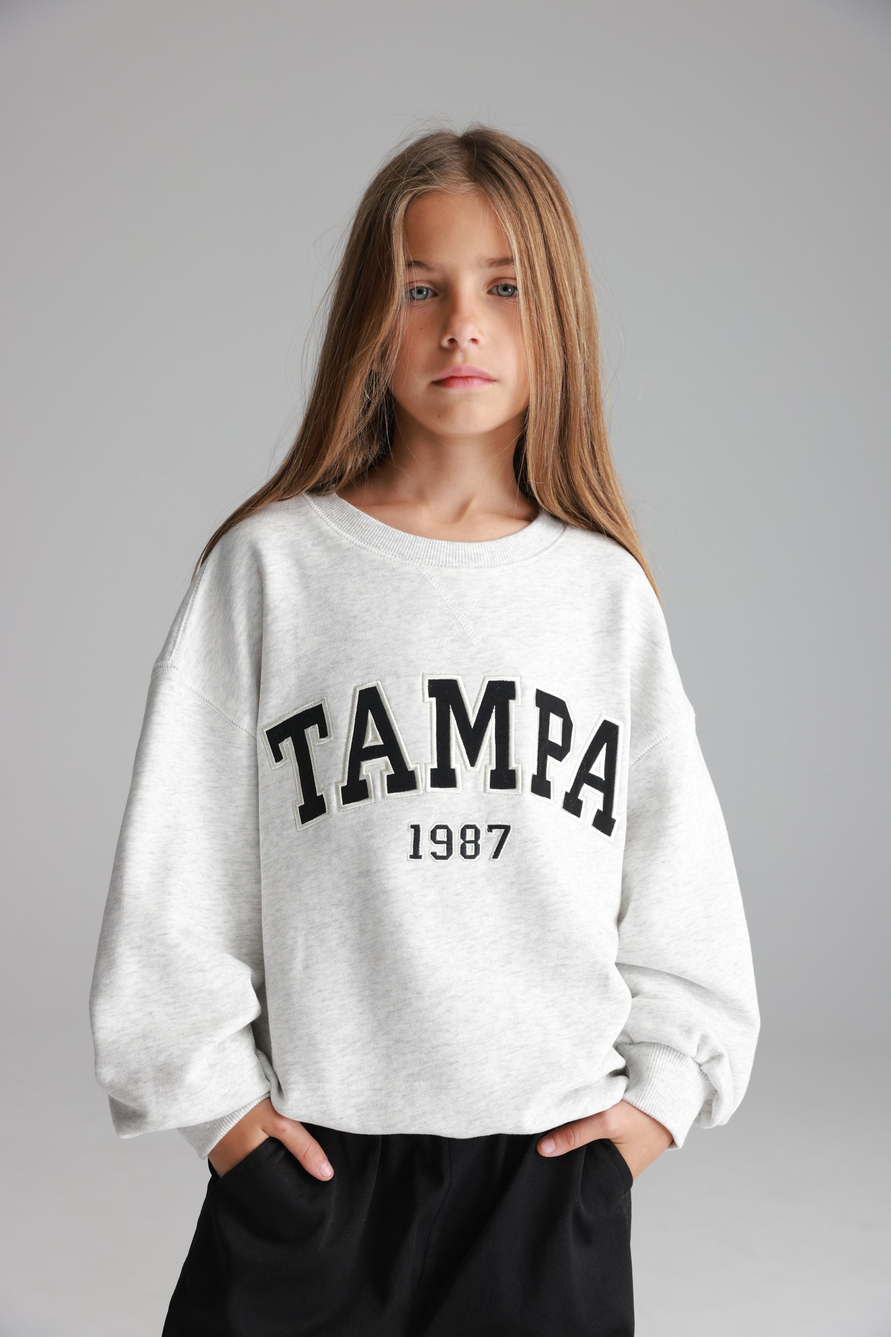 סוויטשירט ביילס אפור בהיר