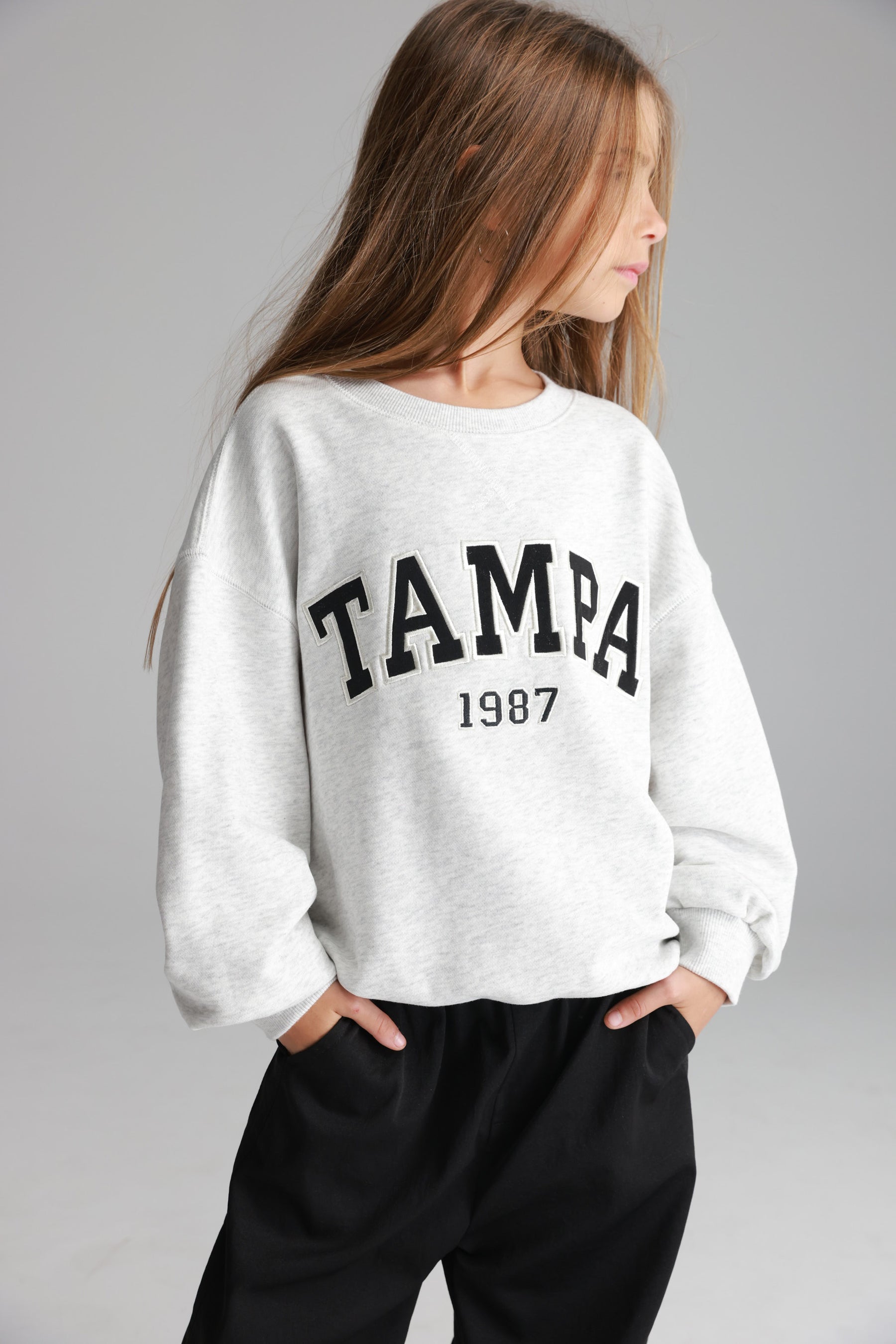 סוויטשירט ביילס אפור בהיר