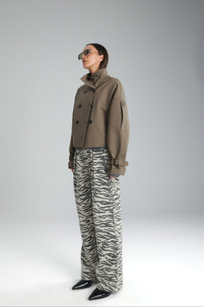 טרנץ' אנני חאקי