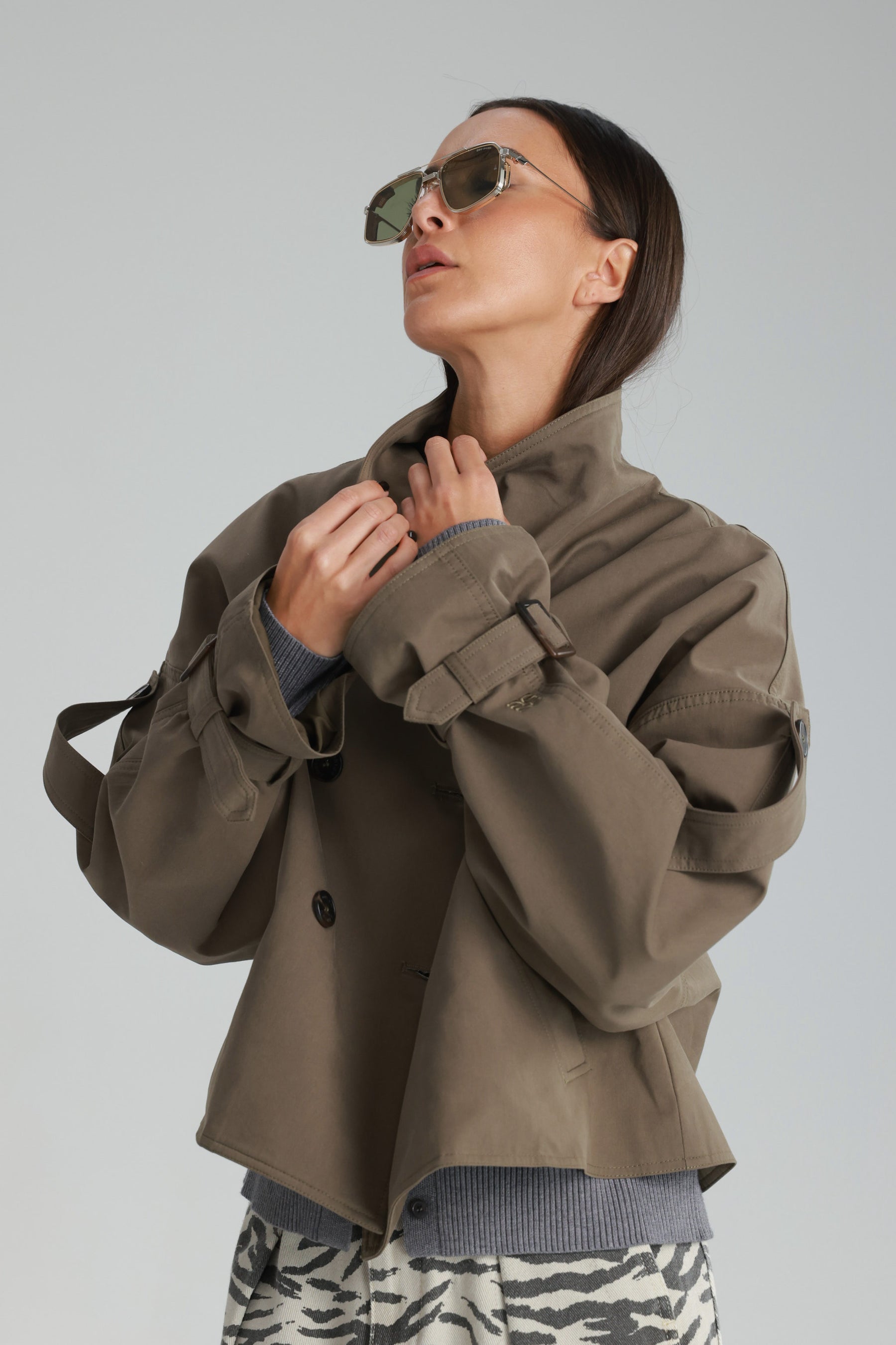 טרנץ' אנני חאקי