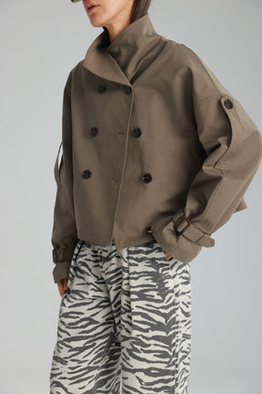 טרנץ' אנני חאקי