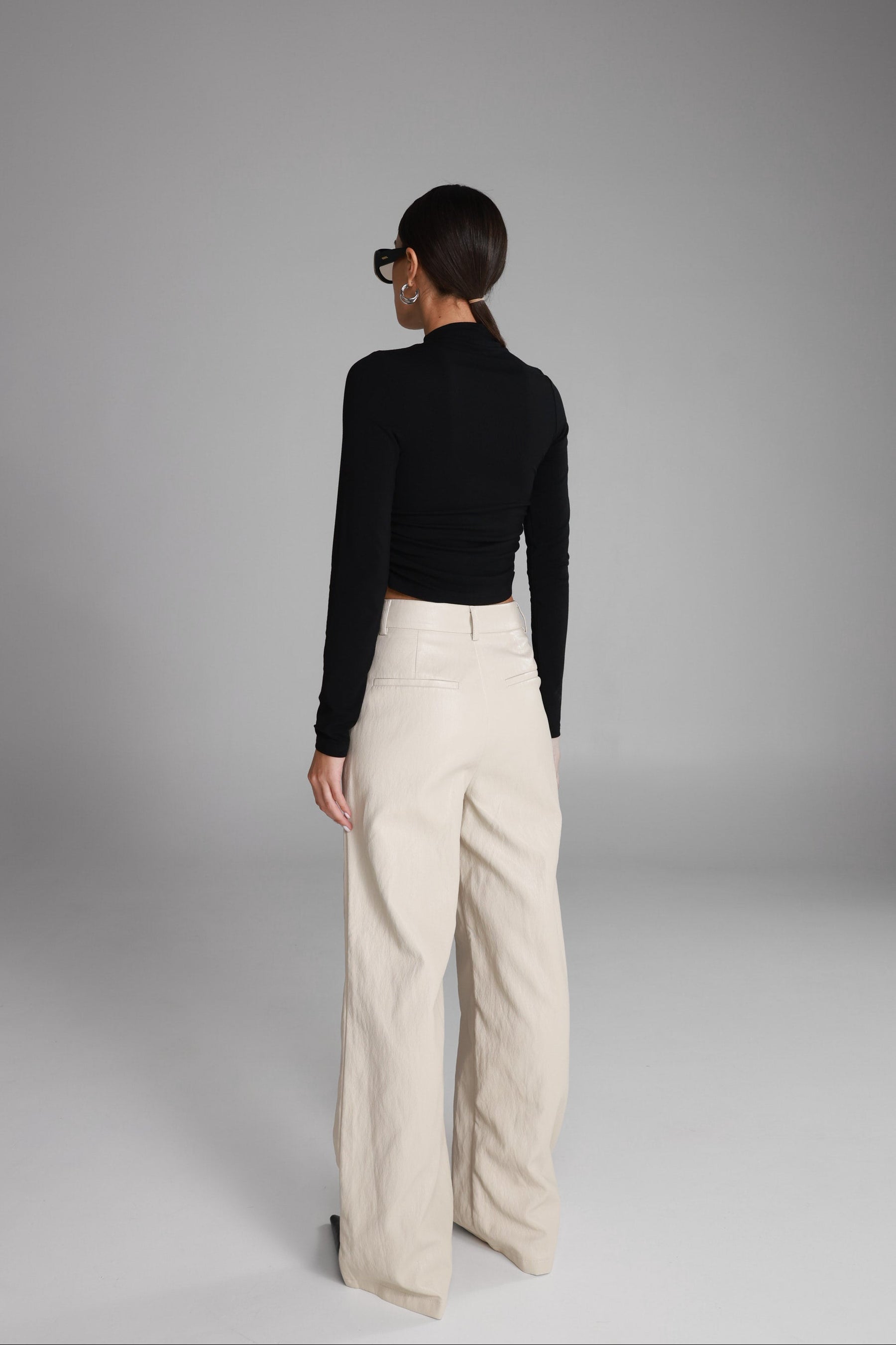 מכנסי ג'וליה דמוי עור שמנת