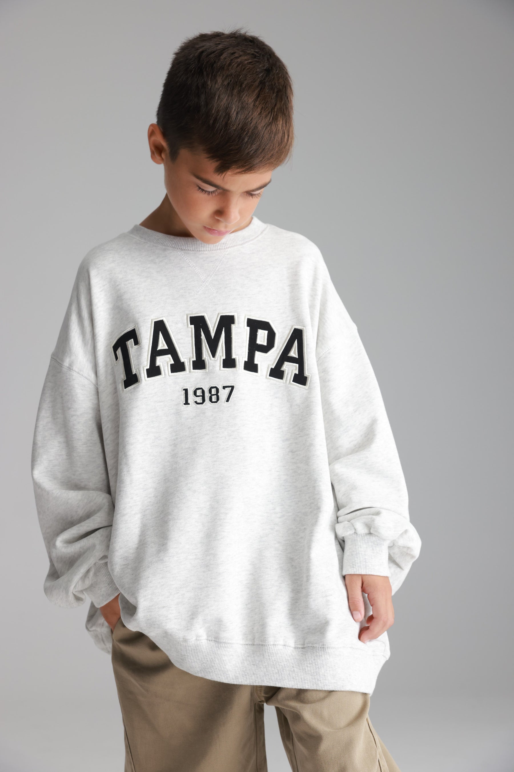 סוויטשירט ביילס אפור בהיר