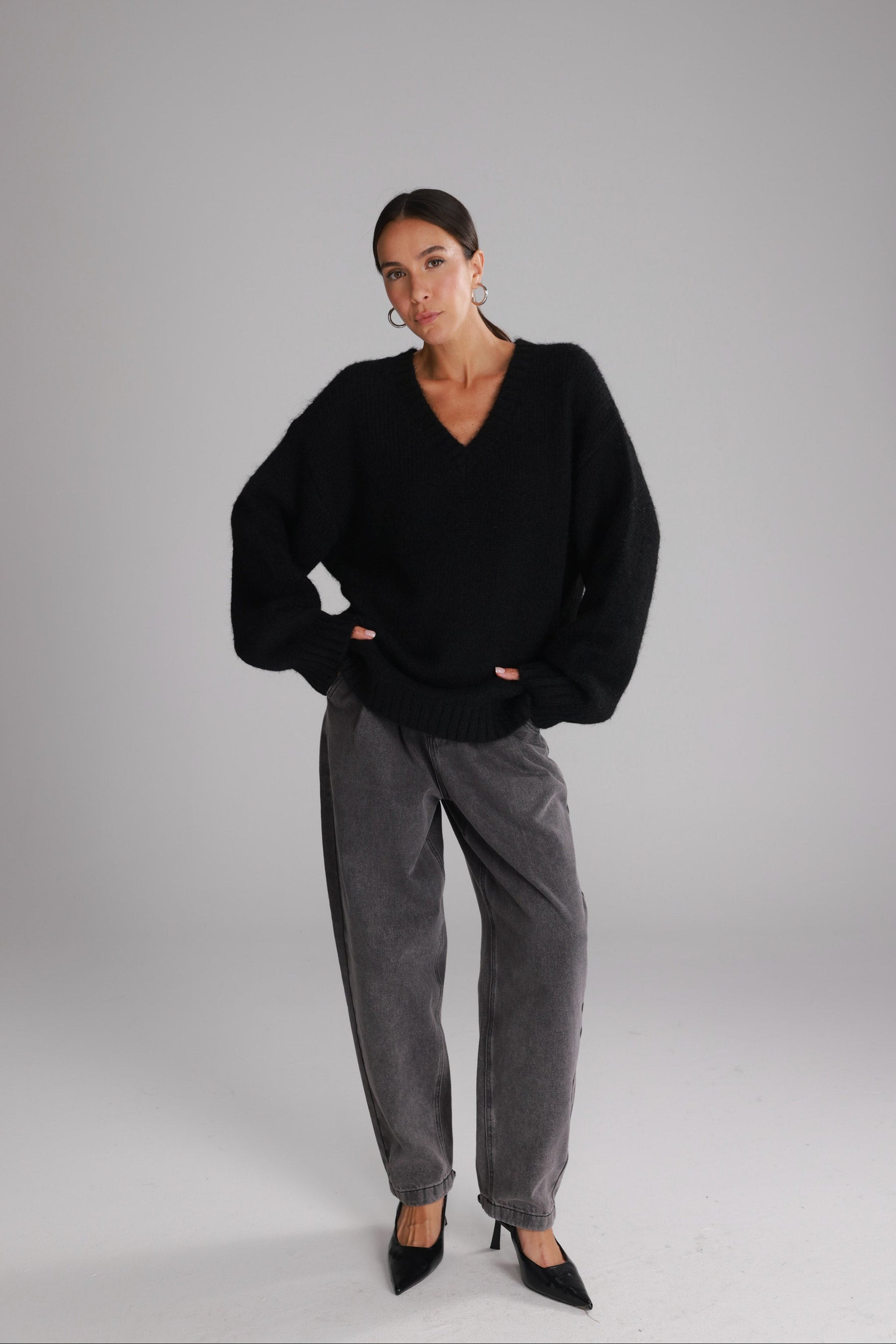 סוודר סאלי שחור