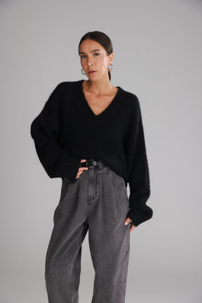 סוודר סאלי שחור