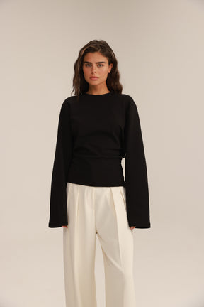 חולצת אולה שחורה