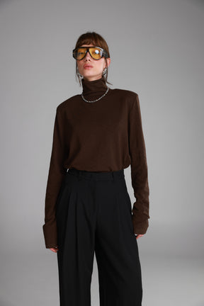 חולצת דיילי חום כהה