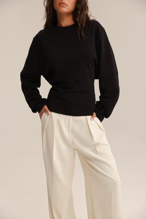 חולצת אולה שחורה