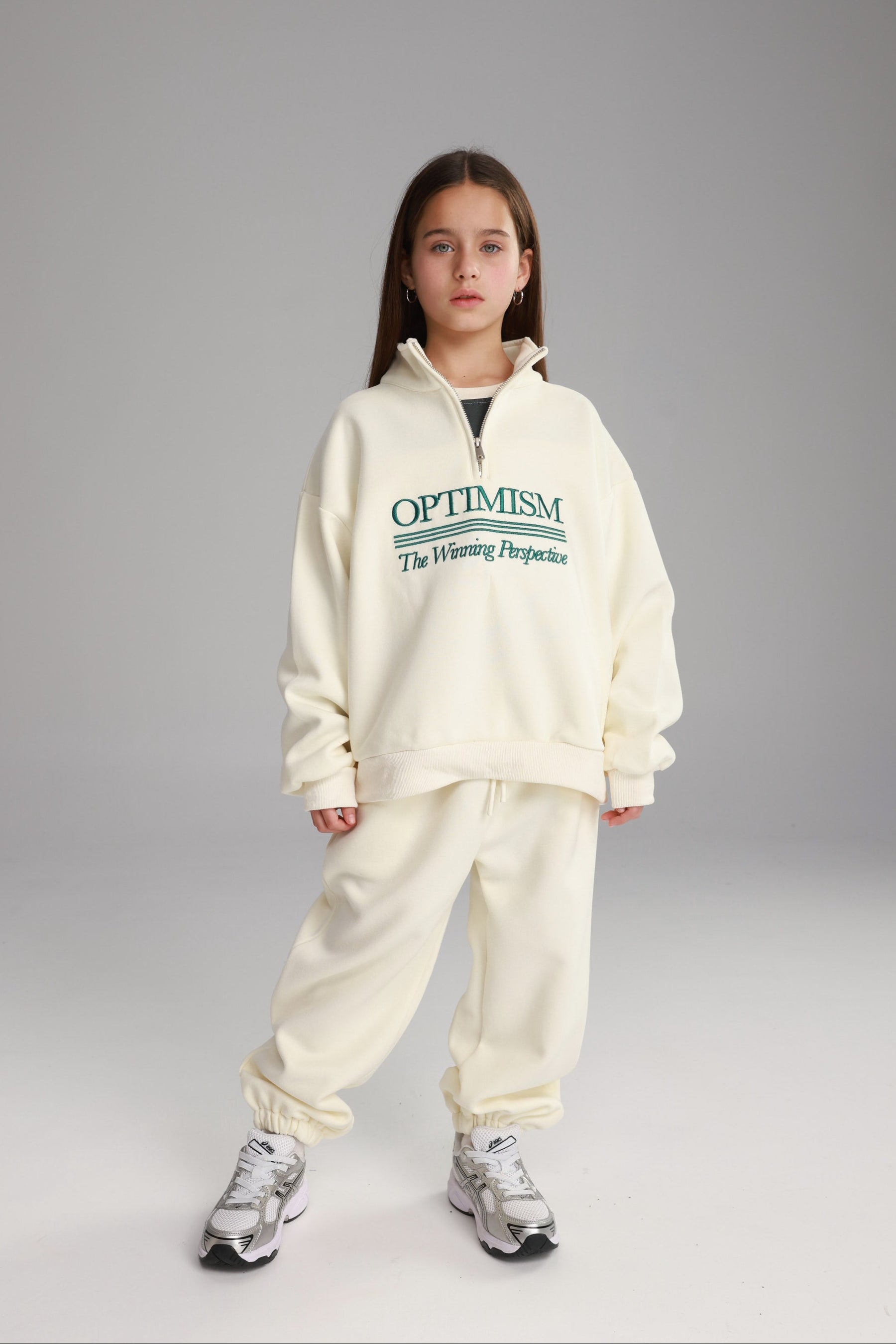 חליפת צ'ייס שמנת