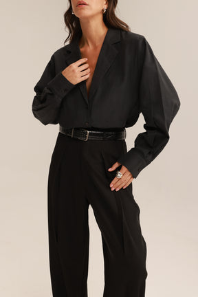 חולצת פאולינה מכופתרת שחורה