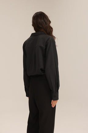 חולצת פאולינה מכופתרת שחורה