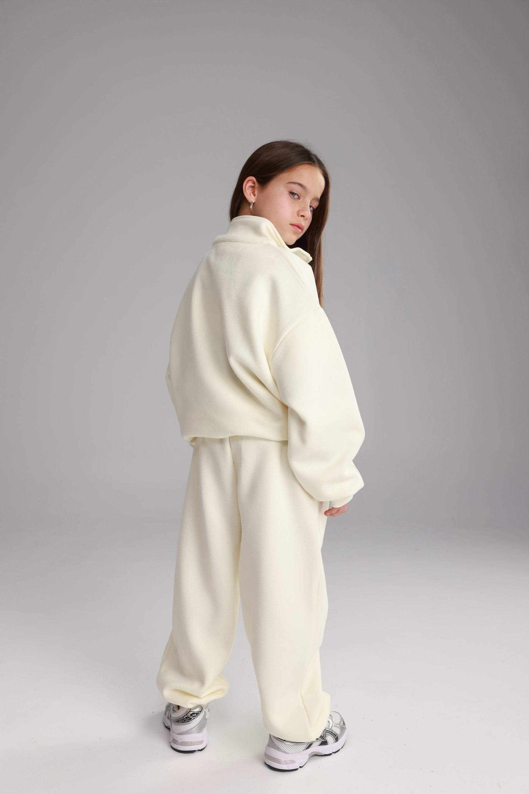 חליפת צ'ייס שמנת