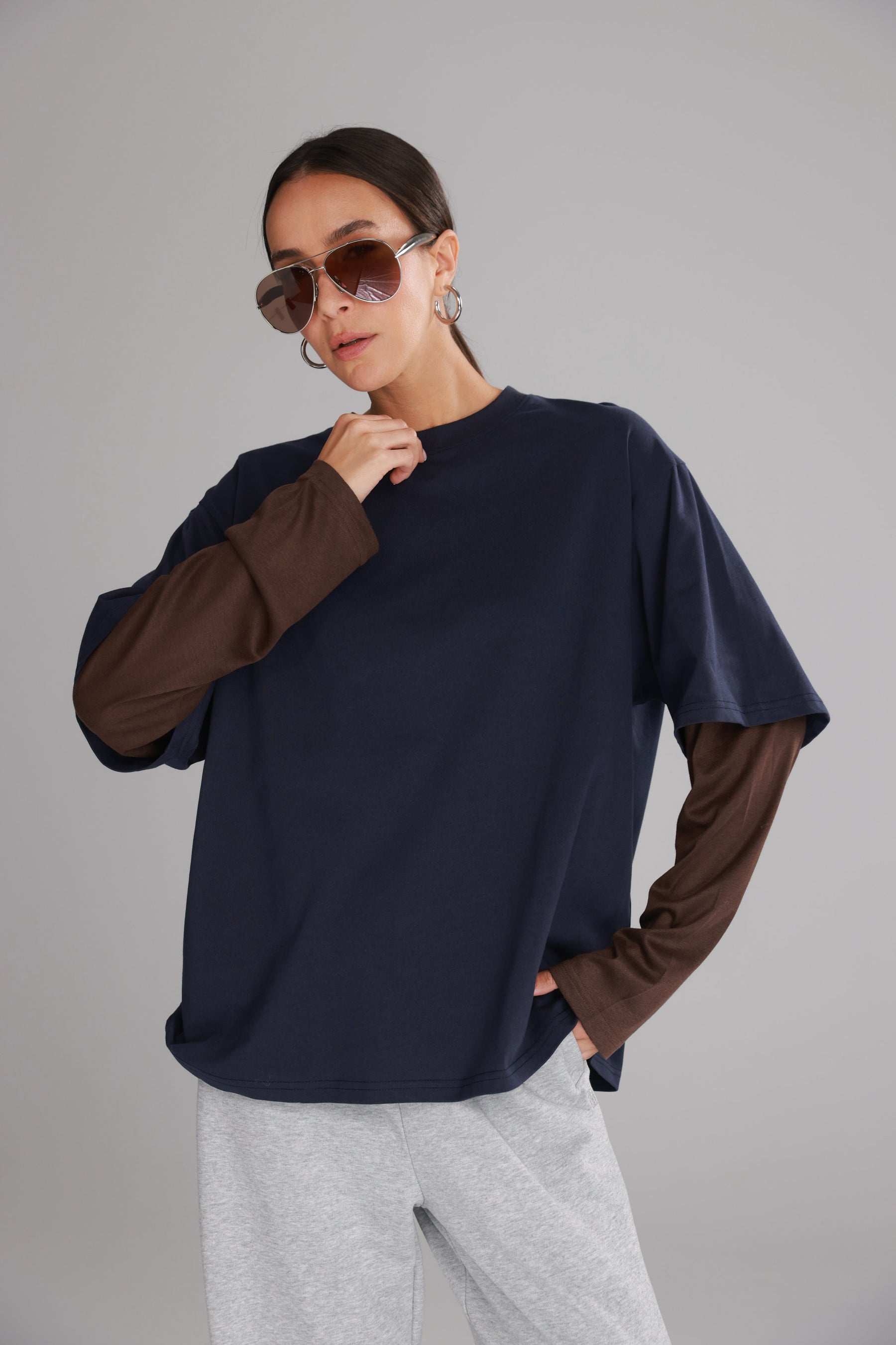 חולצת ג'נר נייבי/חום