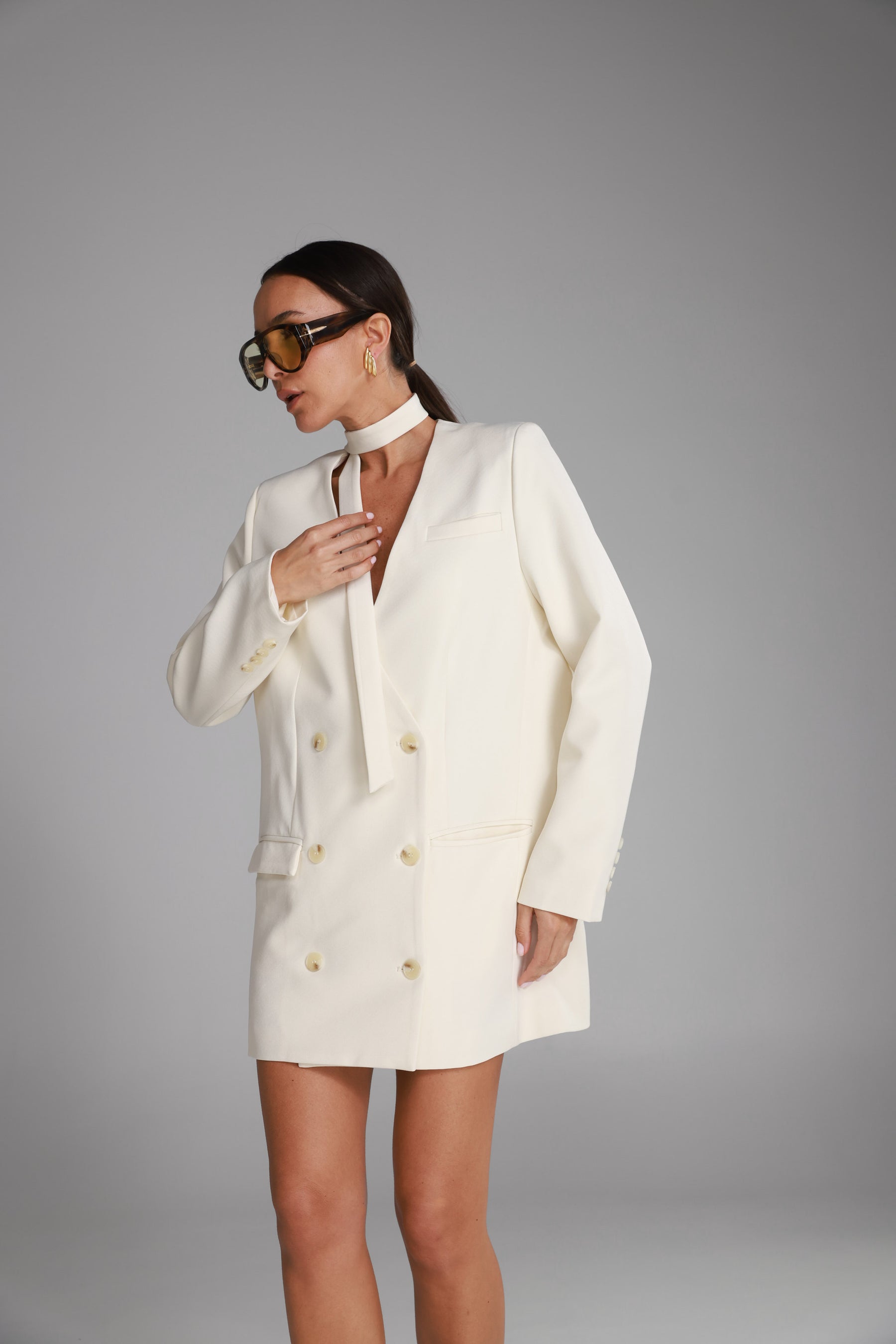 שמלת בלייזר ויקטוריה שמנת