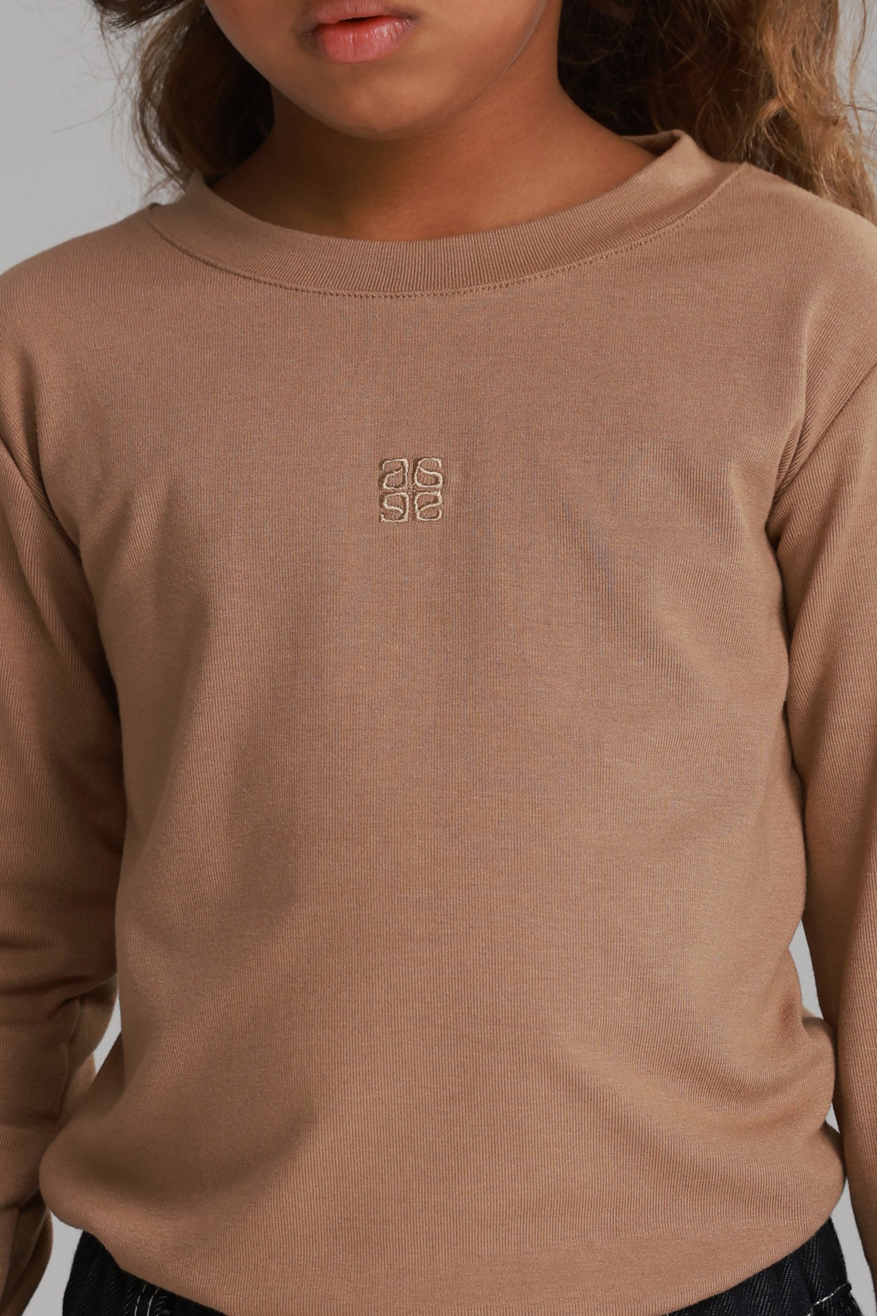 חולצת וויטני חום בהיר