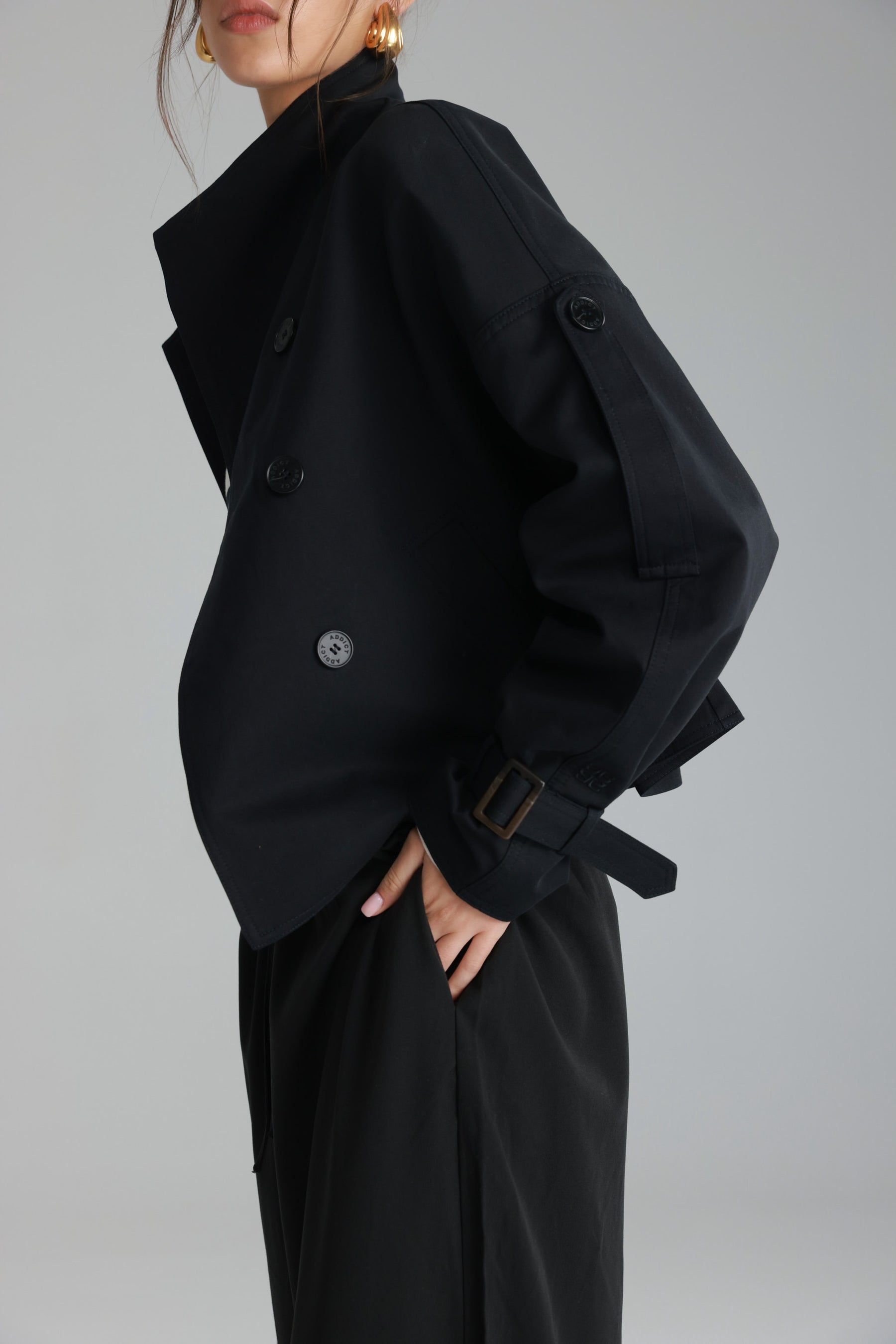 טרנץ' אנני שחור