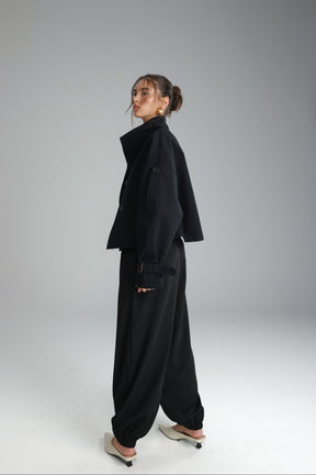 מכנסי אן שחורים