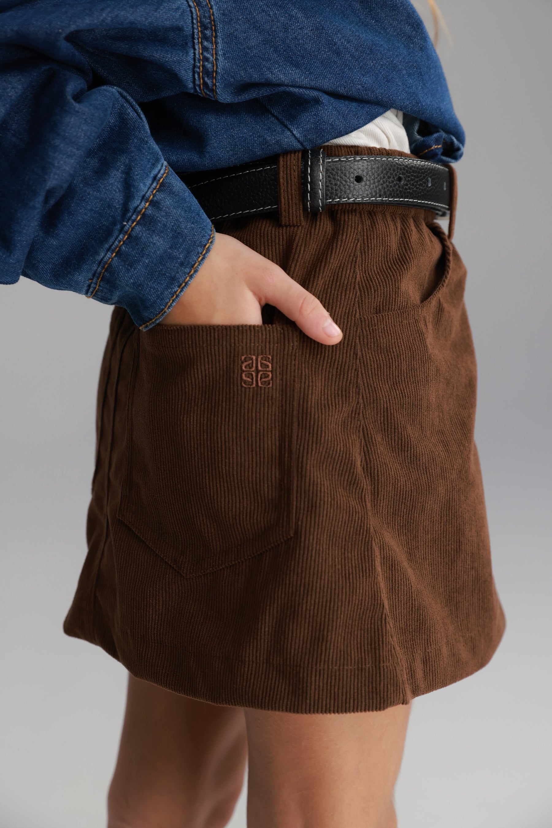 חצאית אולה חומה