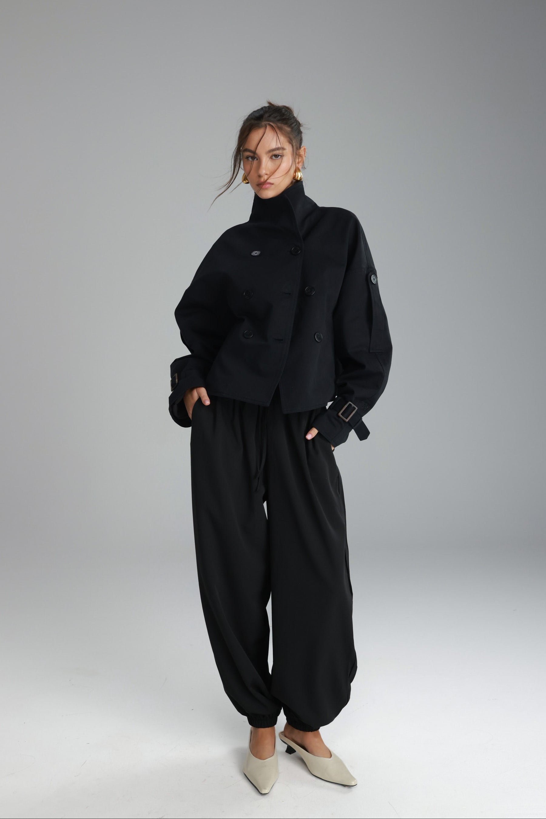 מכנסי אן שחורים